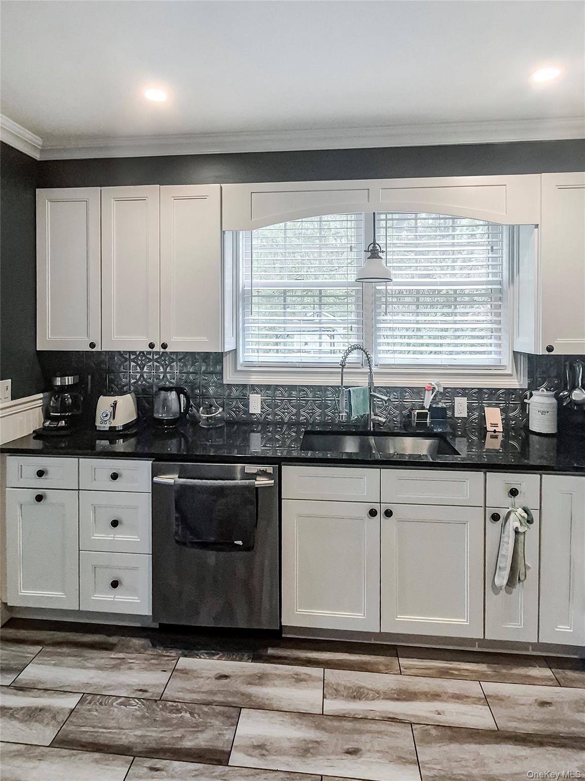 Single Family Hamilton Dutchess County, NY 12601, MLS-996093-9