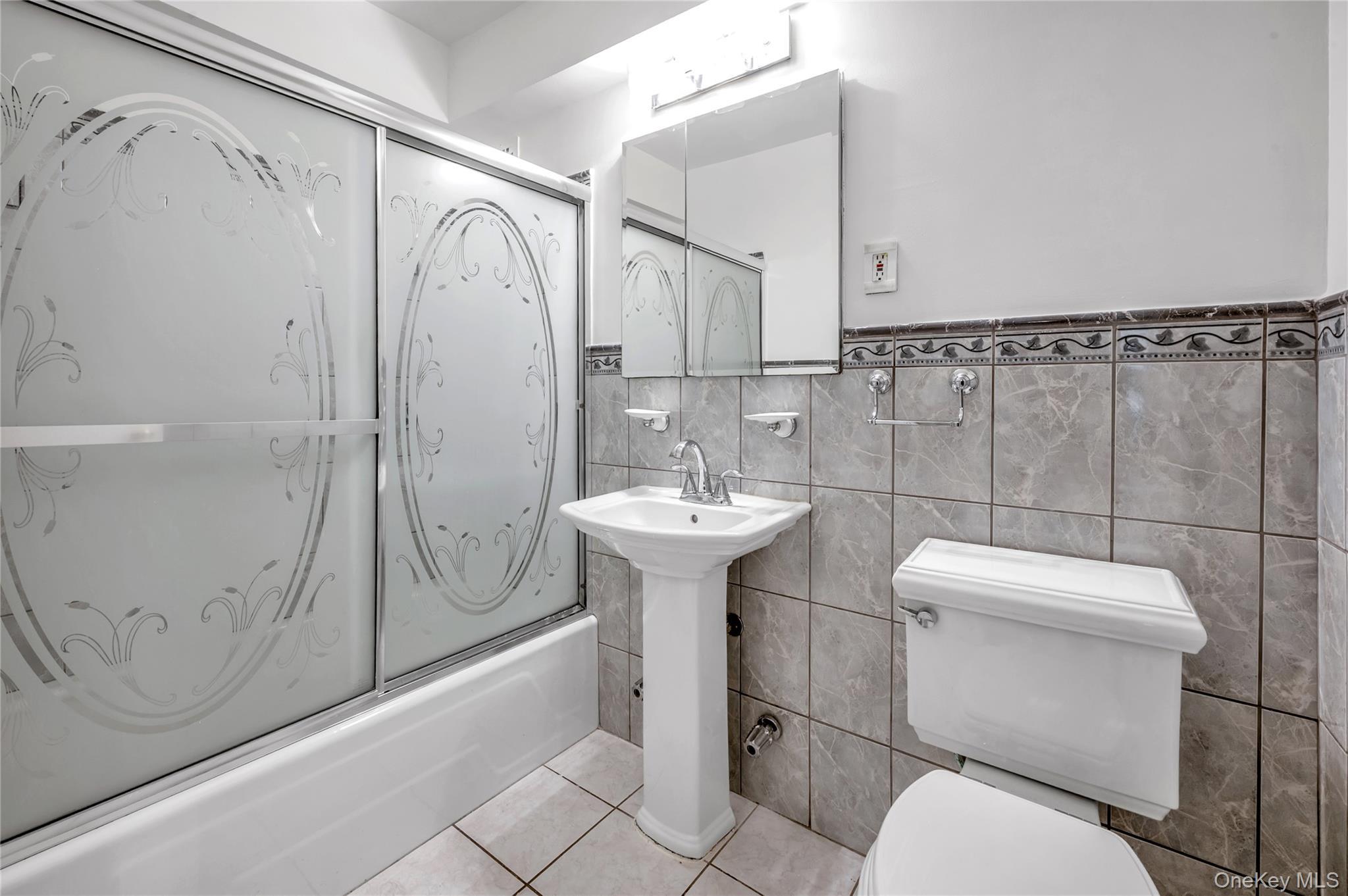 Coop 48th  Manhattan, NY 10017, MLS-996120-14