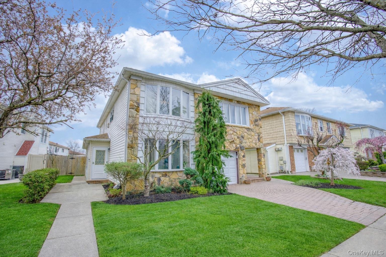 Single Family Forest  Staten Island, NY 10314, MLS-996150-21