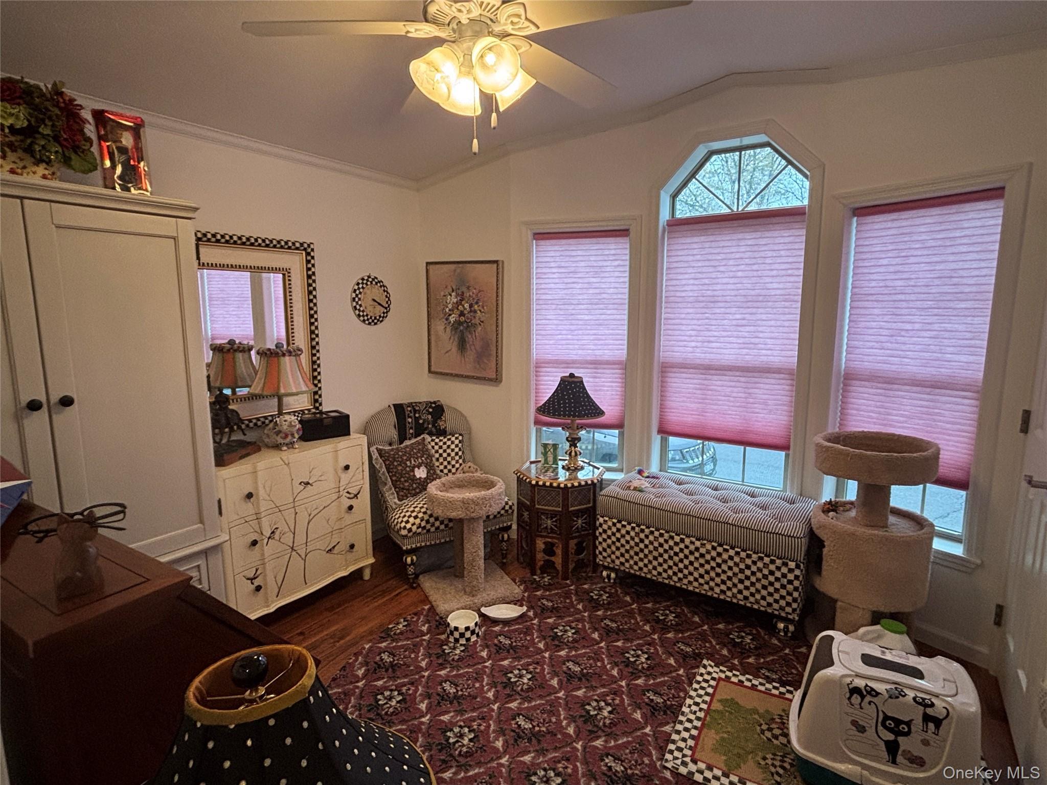 Single Family Old Country  Suffolk County, NY 11901, MLS-996179-11