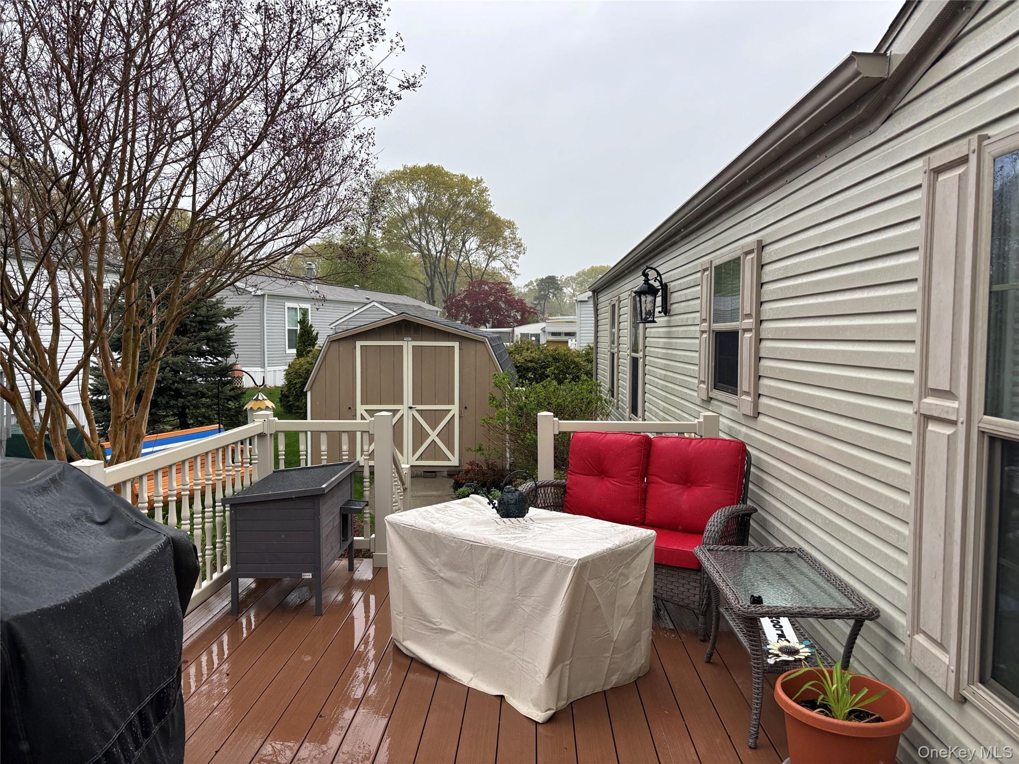 Single Family Old Country  Suffolk County, NY 11901, MLS-996179-2