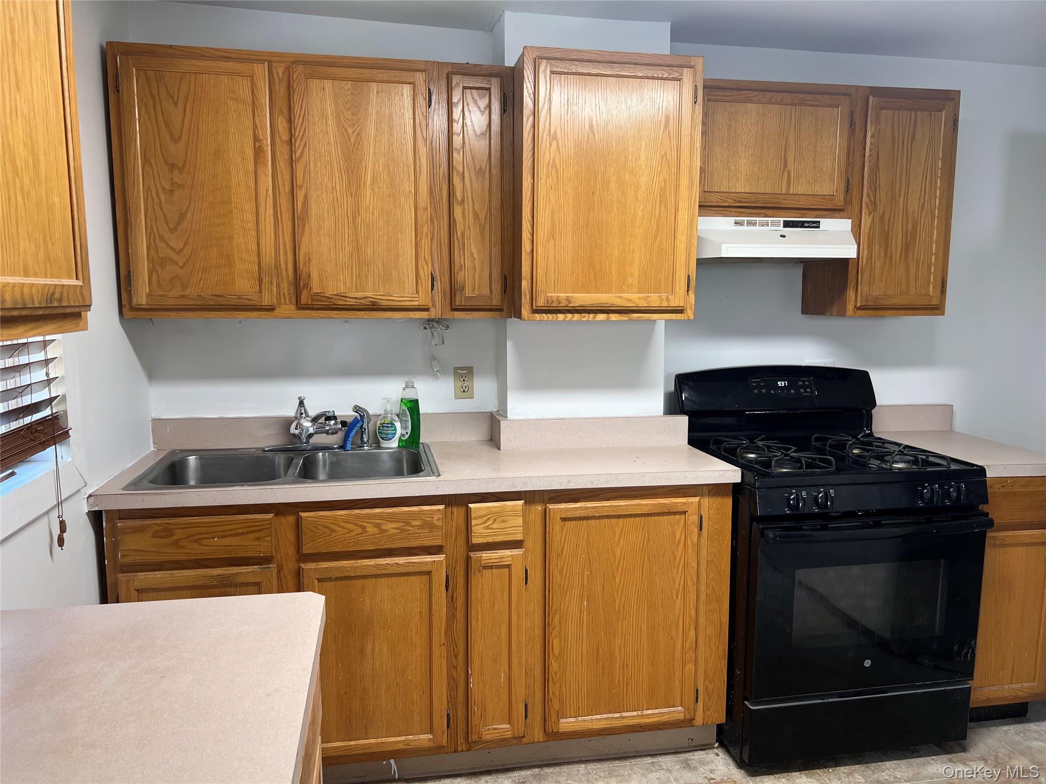 Single Family Berry Street  Ulster County, NY 12589, MLS-996182-7