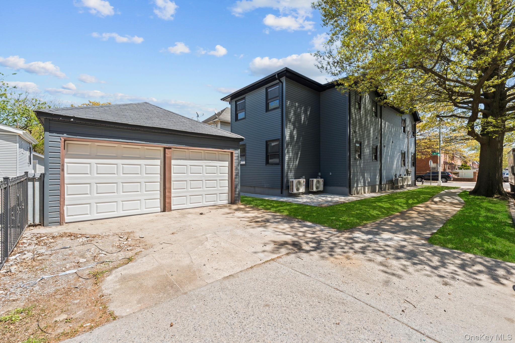 Single Family 116th Avenue Queens, NY 11434, MLS-996191-13