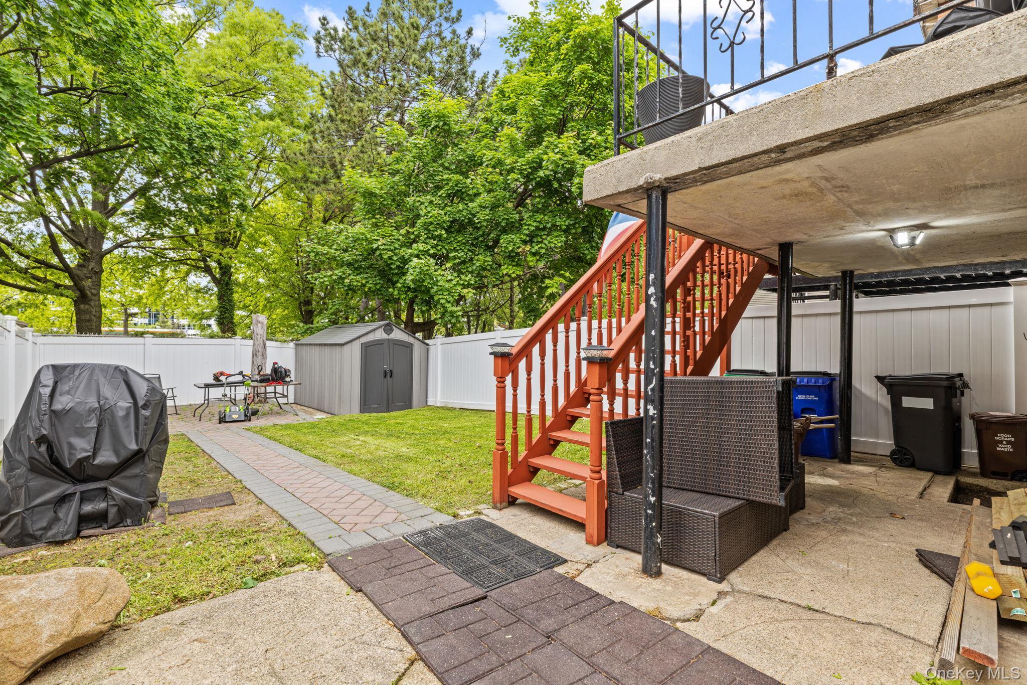 Single Family Mayflower Bronx, NY 10461, MLS-996197-10