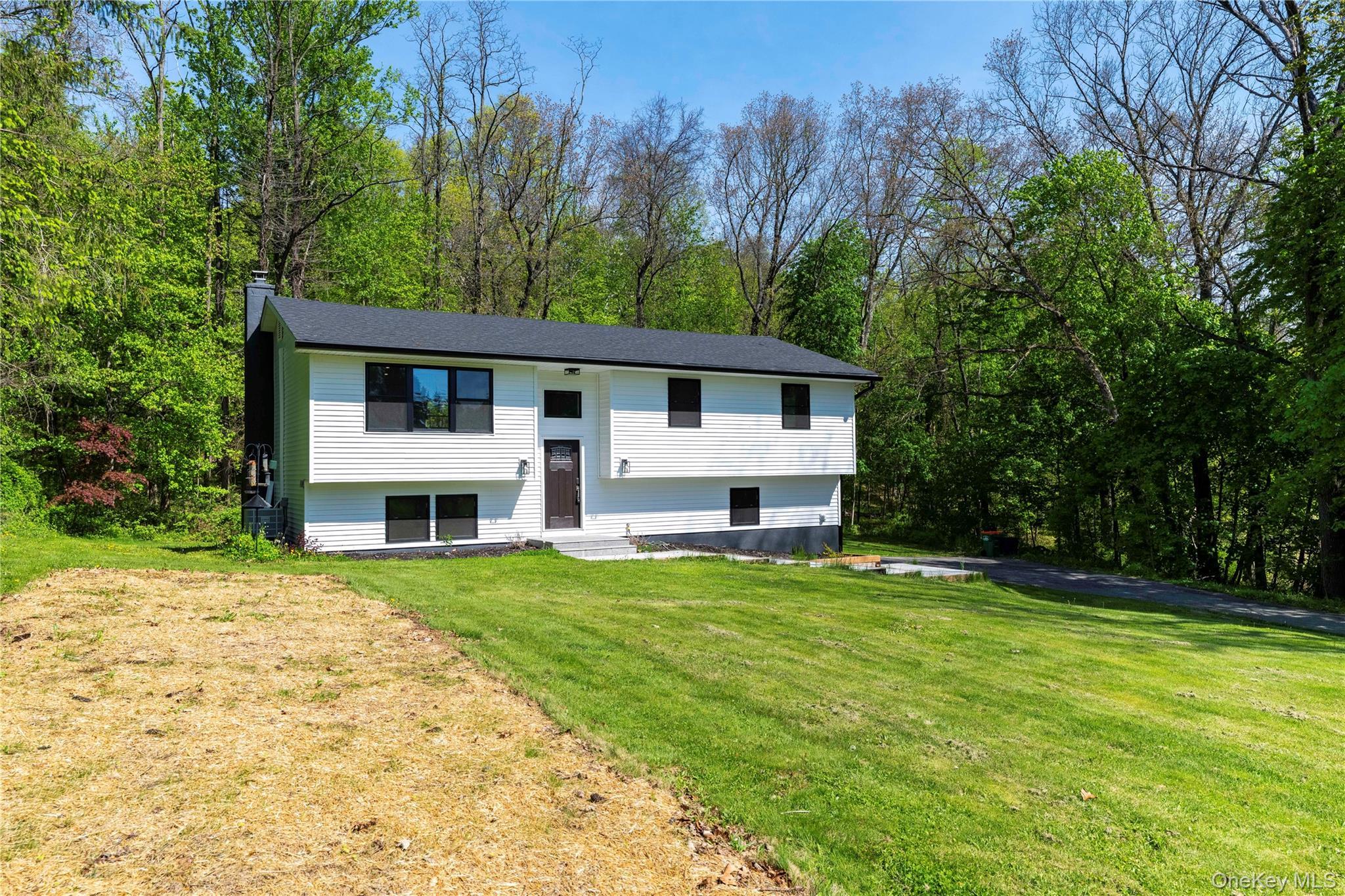 Single Family Larissa Lane  Dutchess County, NY 12590, MLS-996210-23