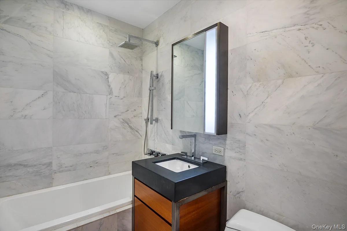 Condo Wall  Manhattan, NY 10005, MLS-996228-10