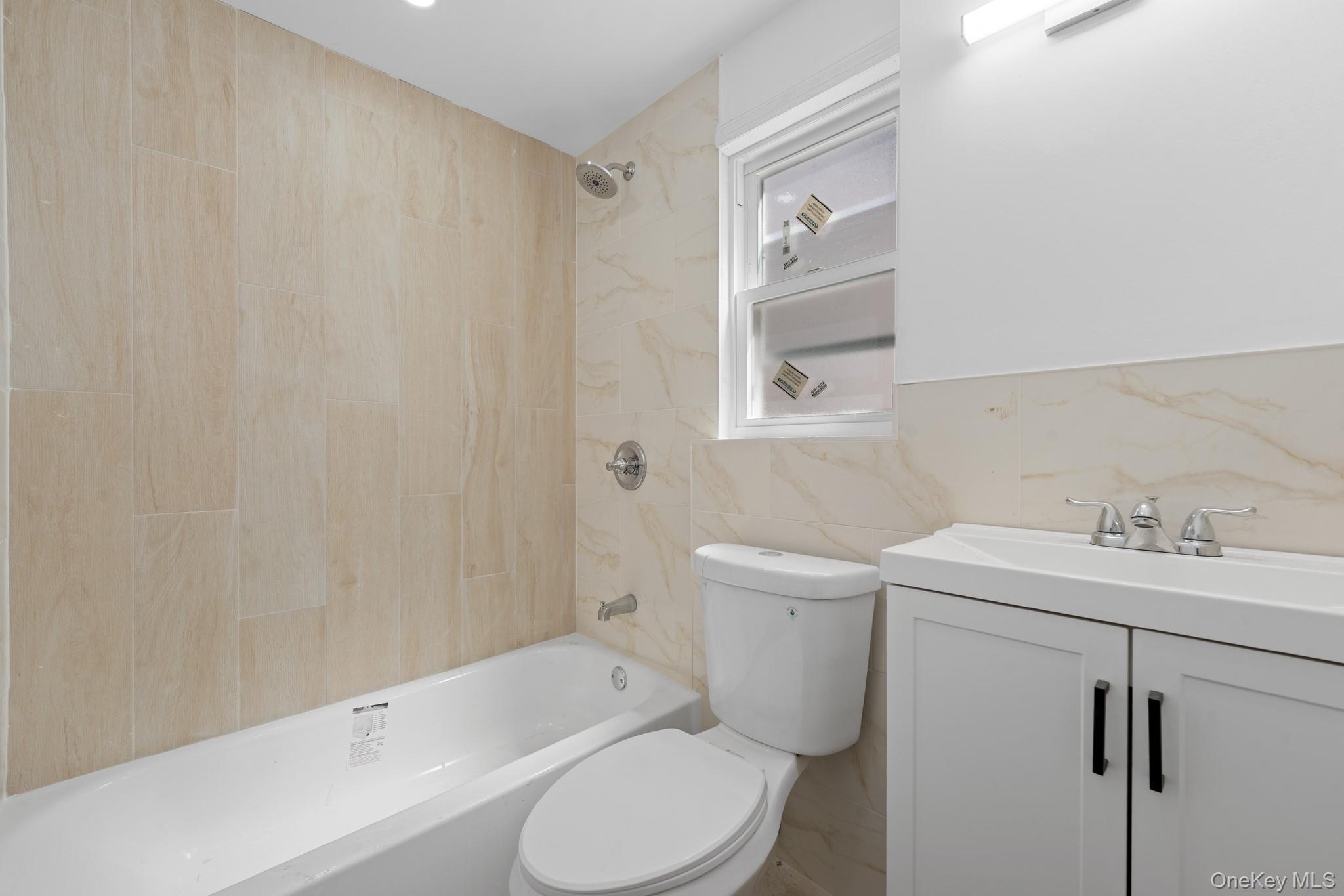Single Family Newburg St Queens, NY 11412, MLS-996230-10