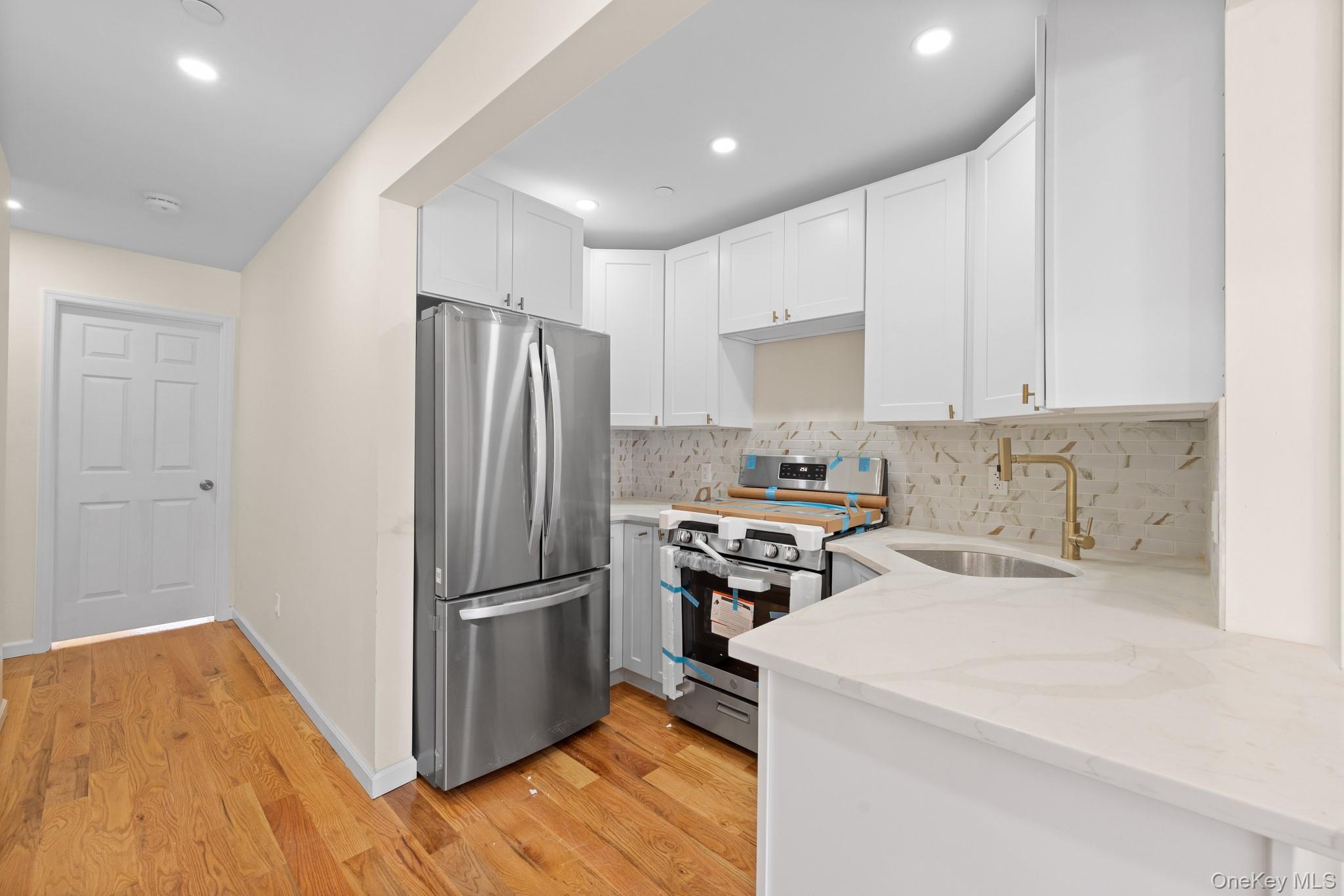 Single Family Newburg St Queens, NY 11412, MLS-996230-2