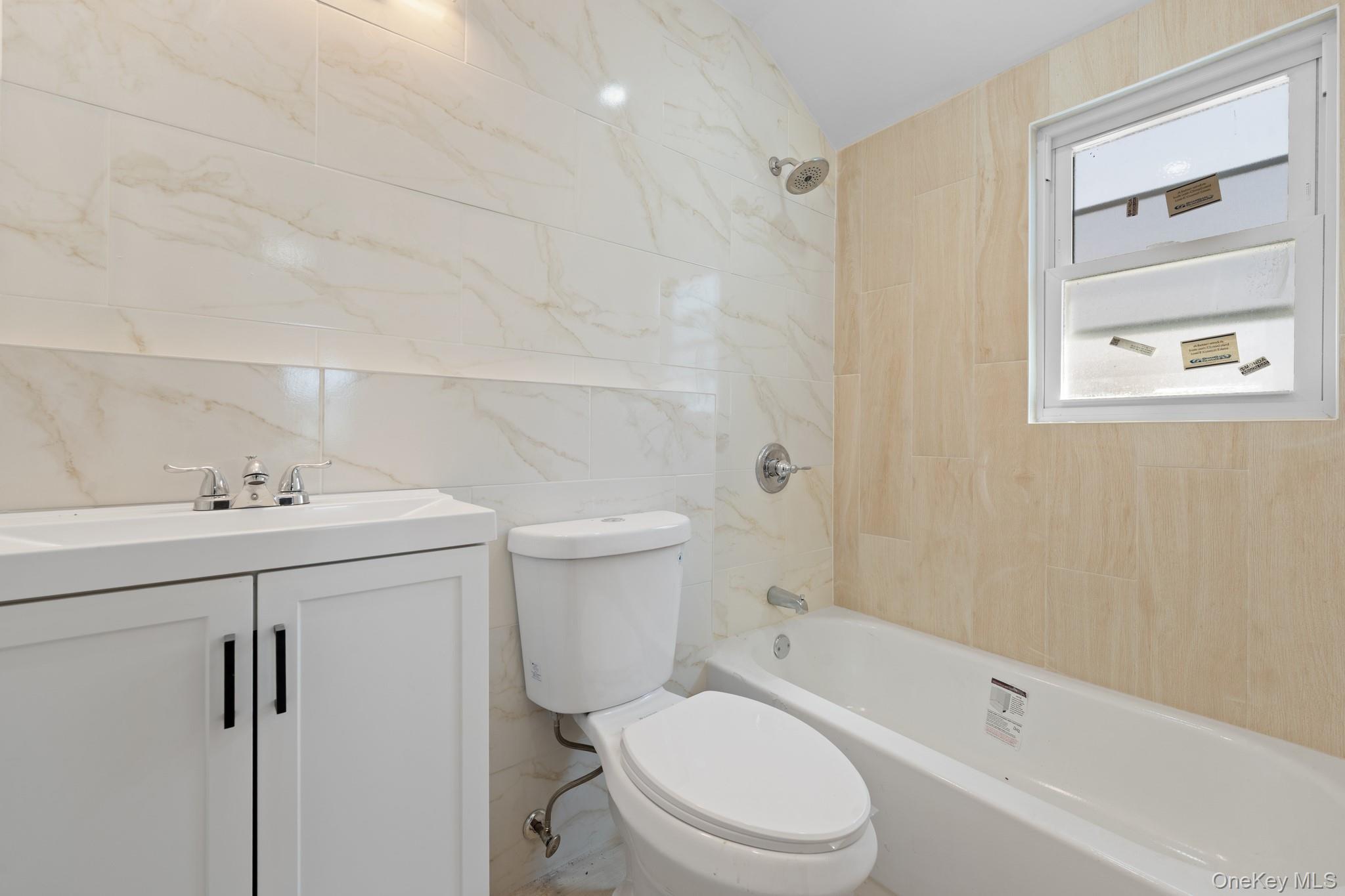 Single Family Newburg St Queens, NY 11412, MLS-996230-3