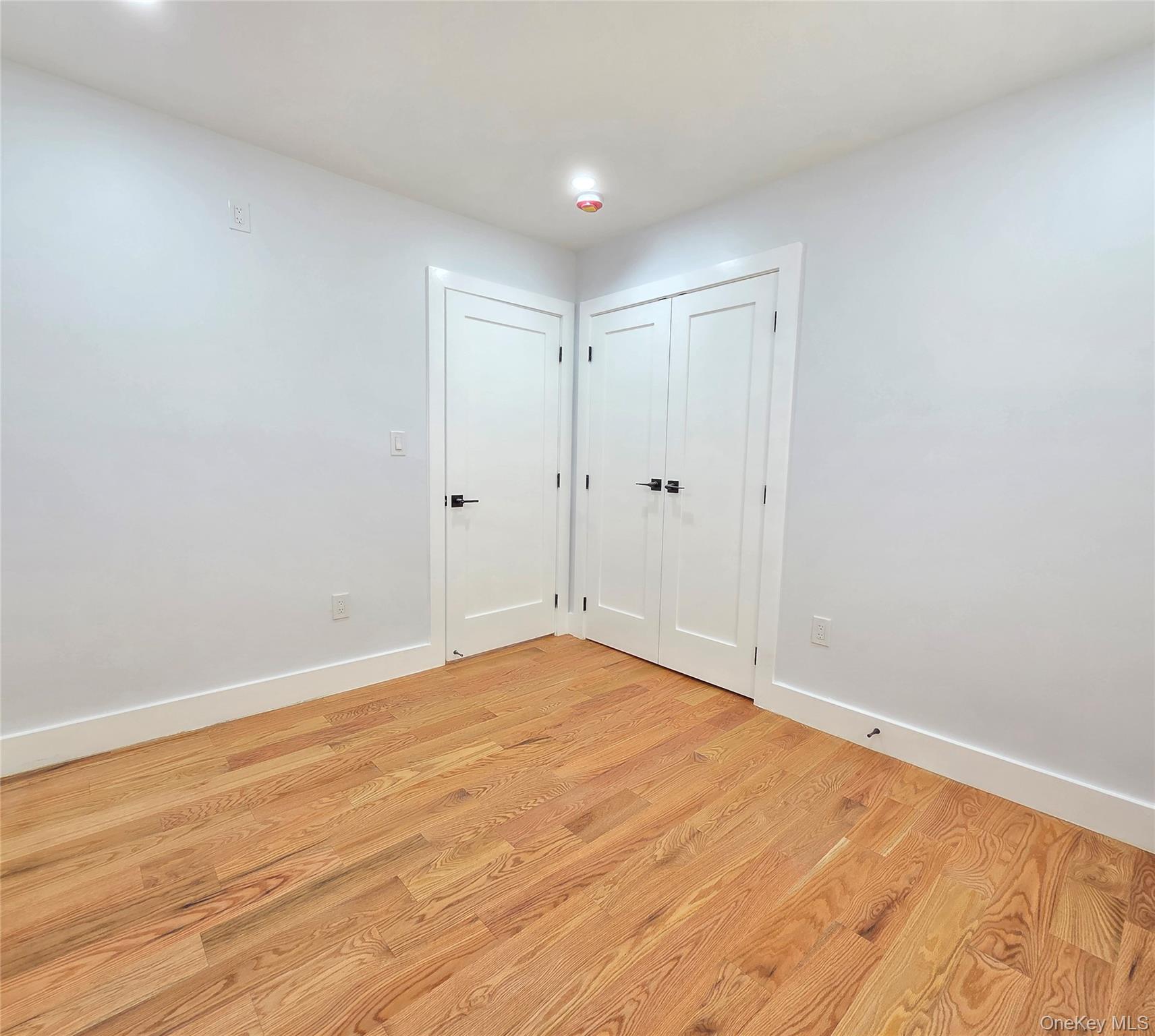 Single Family Grace  Bronx, NY 10466, MLS-996292-10