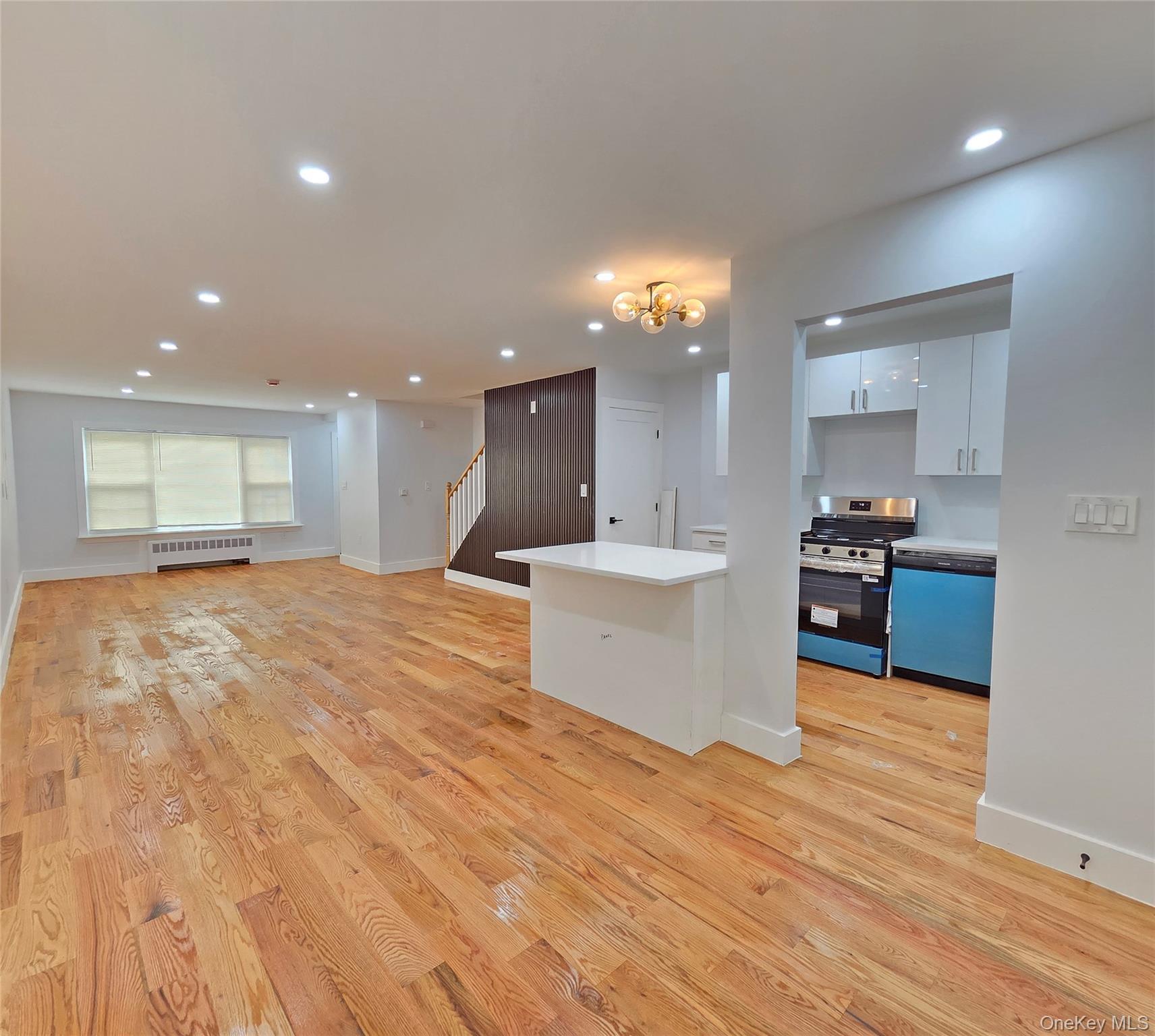 Single Family Grace  Bronx, NY 10466, MLS-996292-5