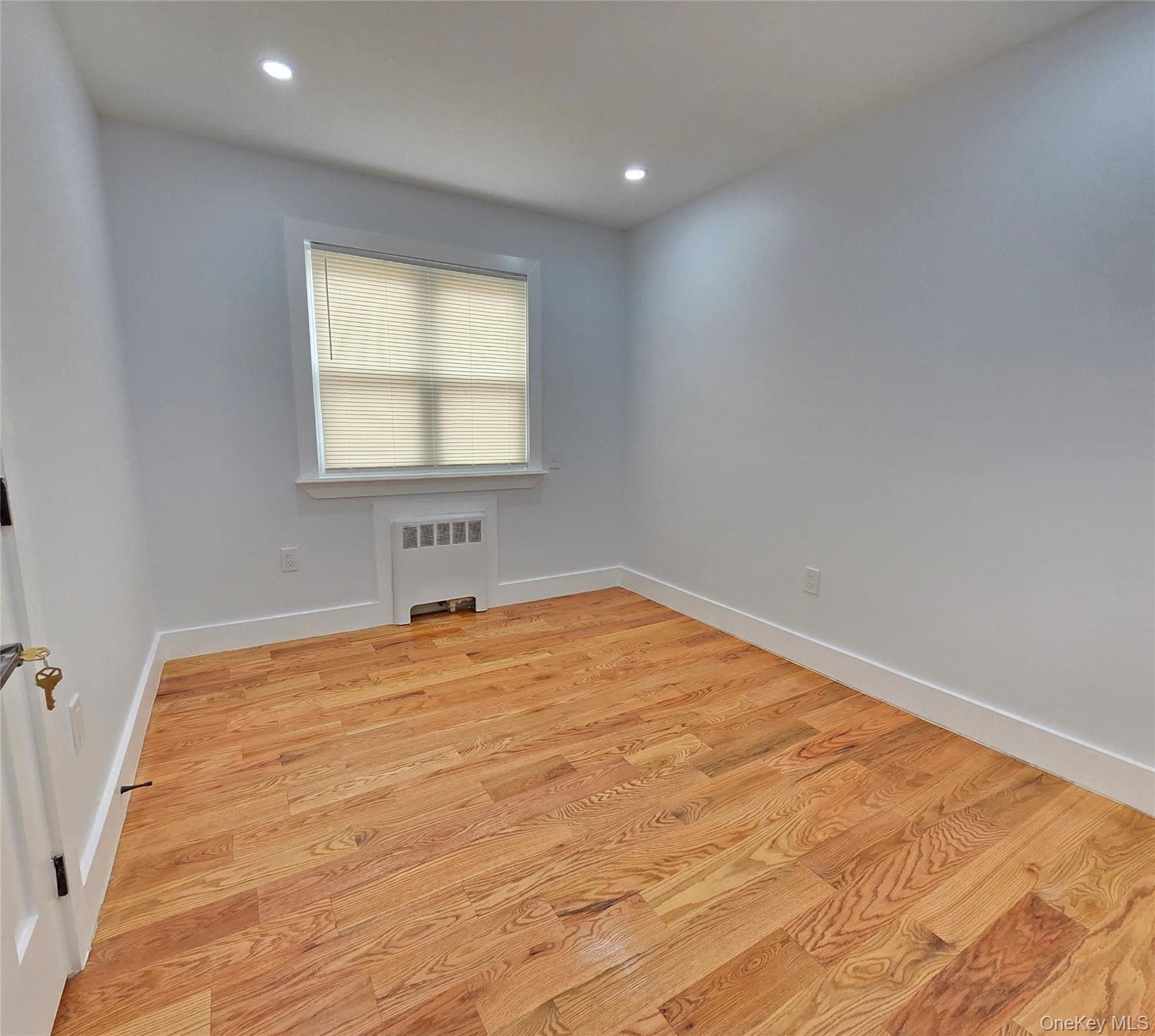 Single Family Grace  Bronx, NY 10466, MLS-996292-9