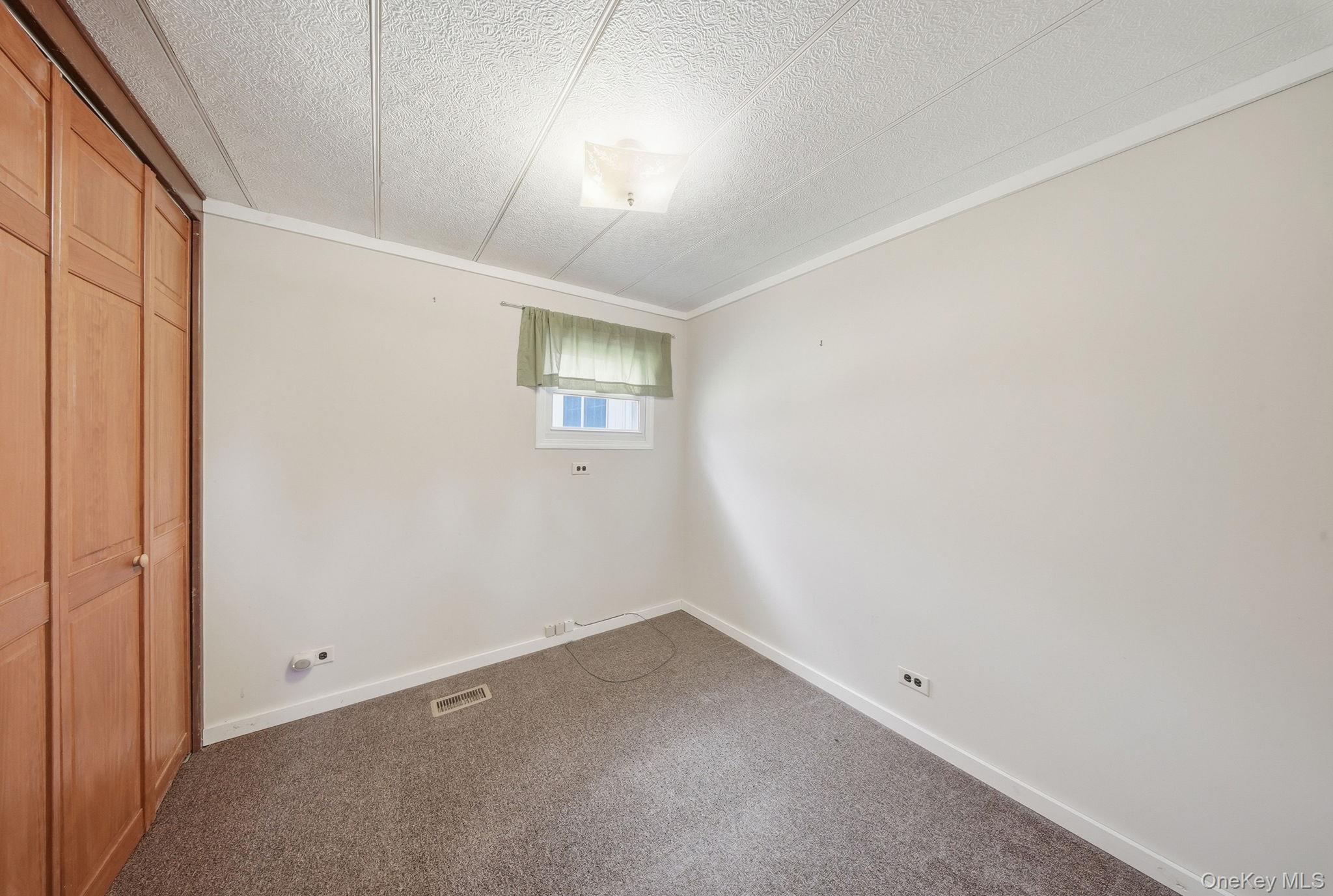 Single Family Peenpack Orange County, NY 12780, MLS-996339-21
