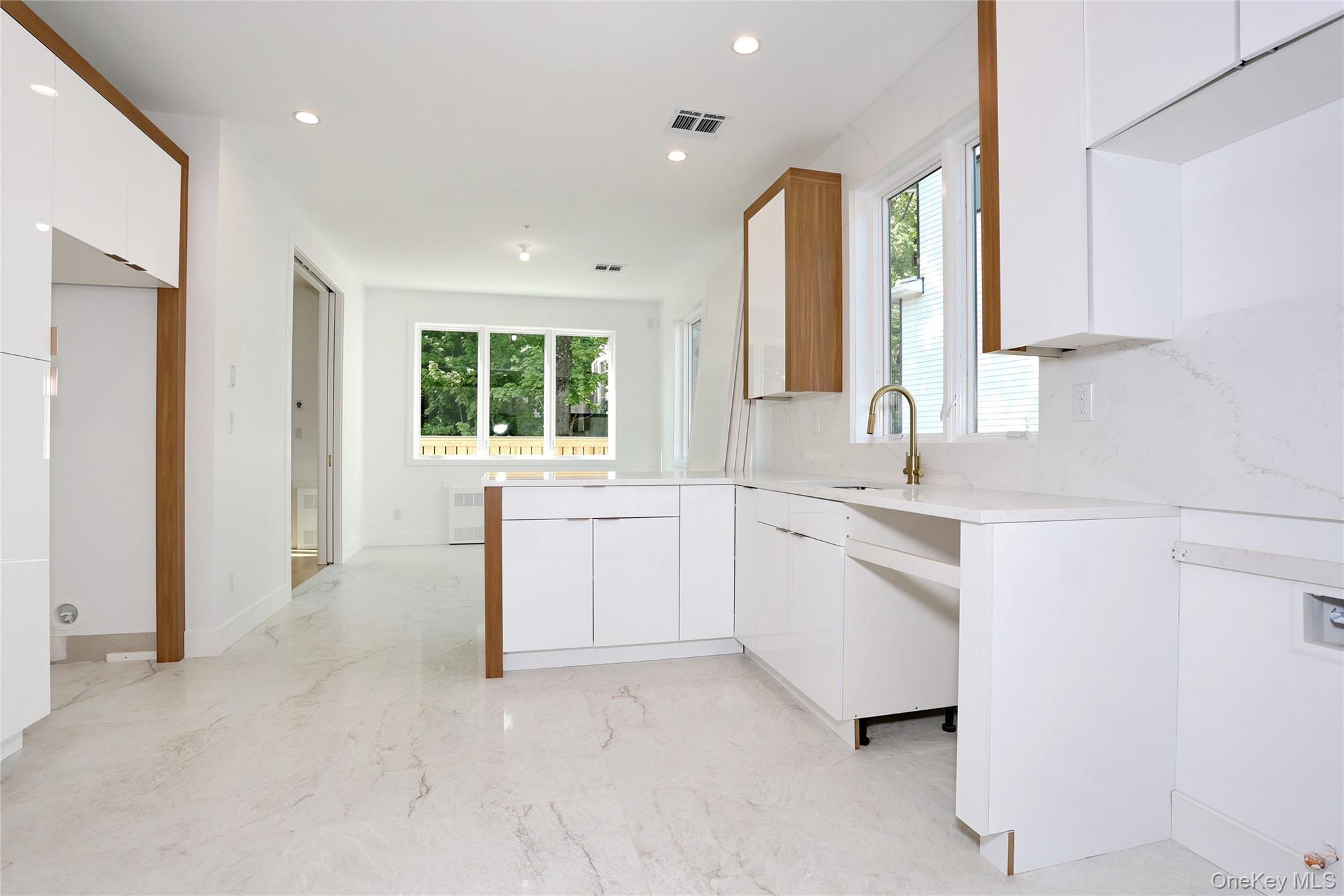 Condo Hopal Rockland County, NY 10952, MLS-996404-14