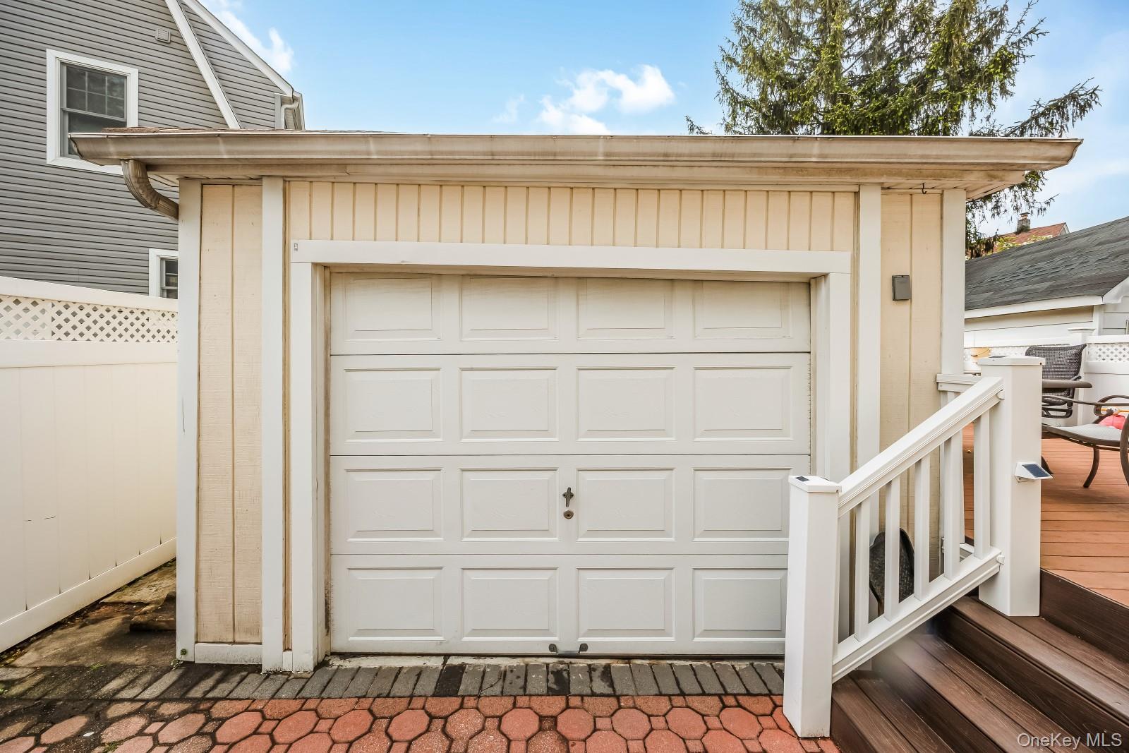 Single Family Commonwealth Queens, NY 11426, MLS-996435-27