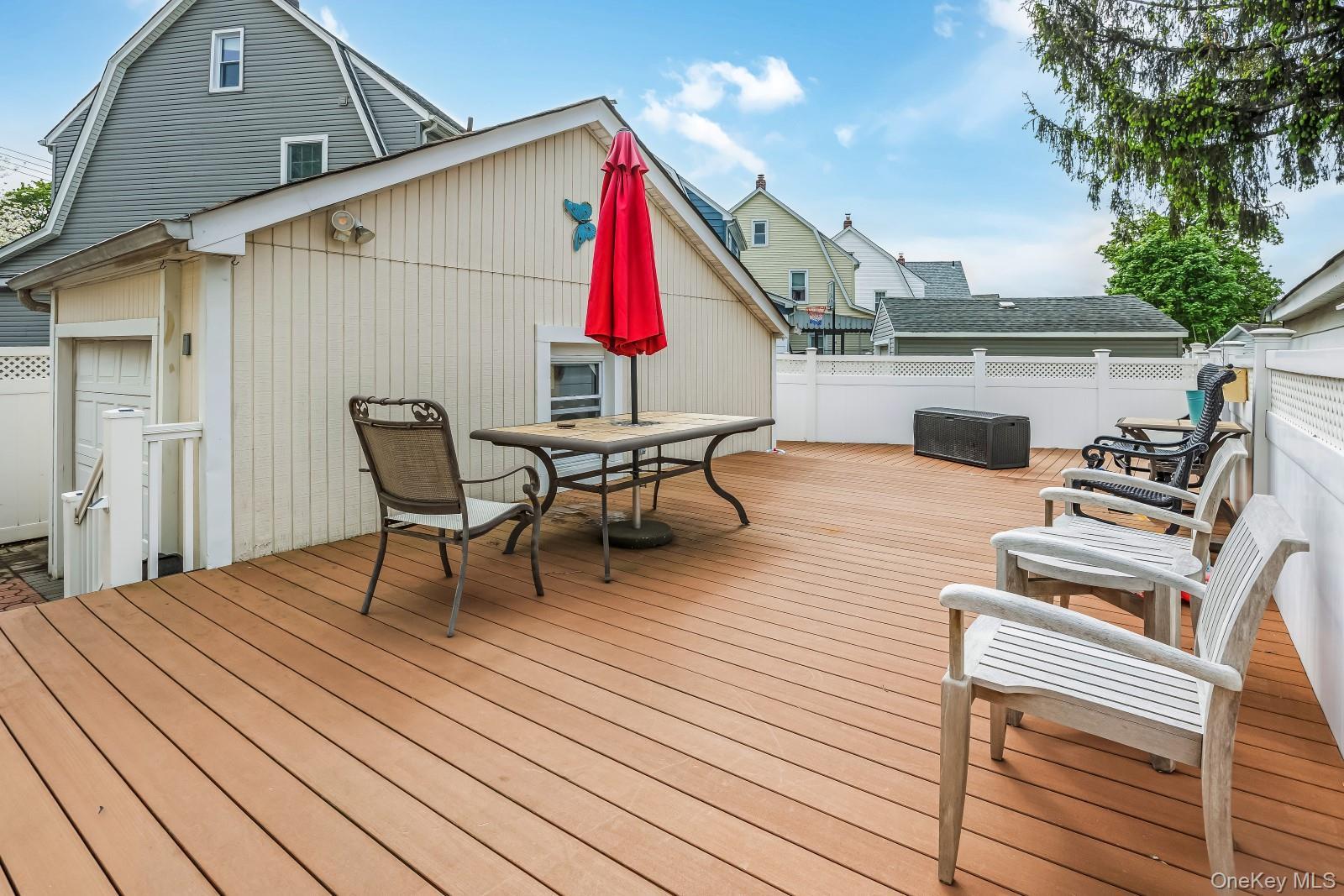 Single Family Commonwealth Queens, NY 11426, MLS-996435-29