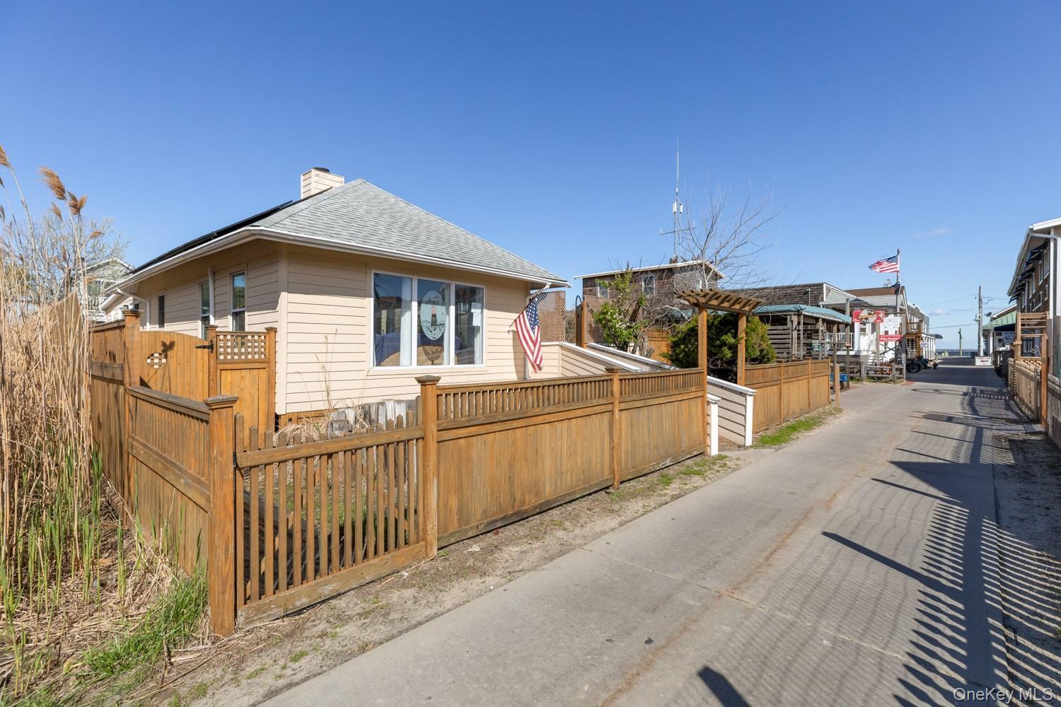 Single Family Bayberry Walk  Suffolk County, NY 11770, MLS-996463-30