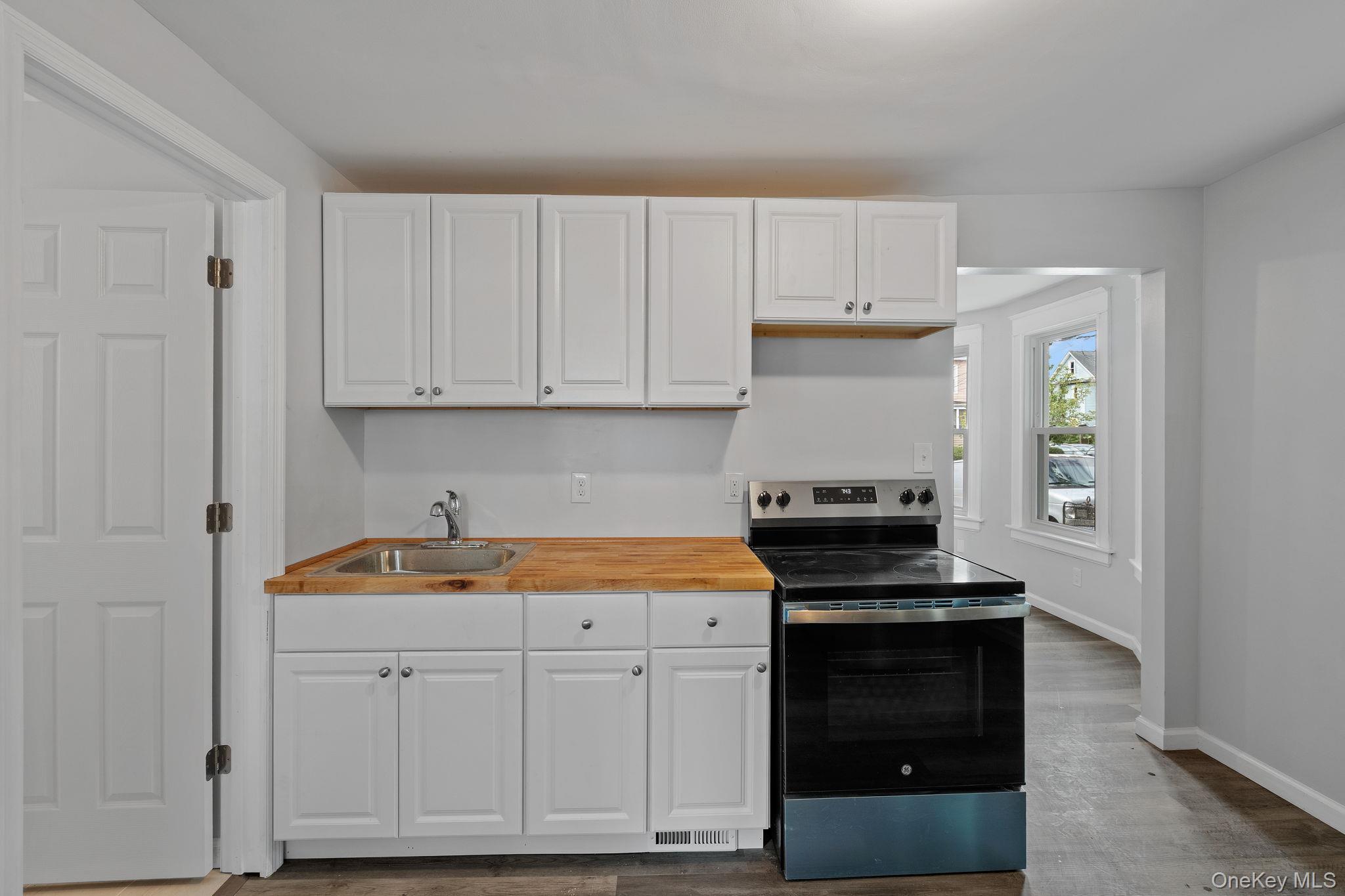 Single Family Lent Street Dutchess County, NY 12601, MLS-996464-19