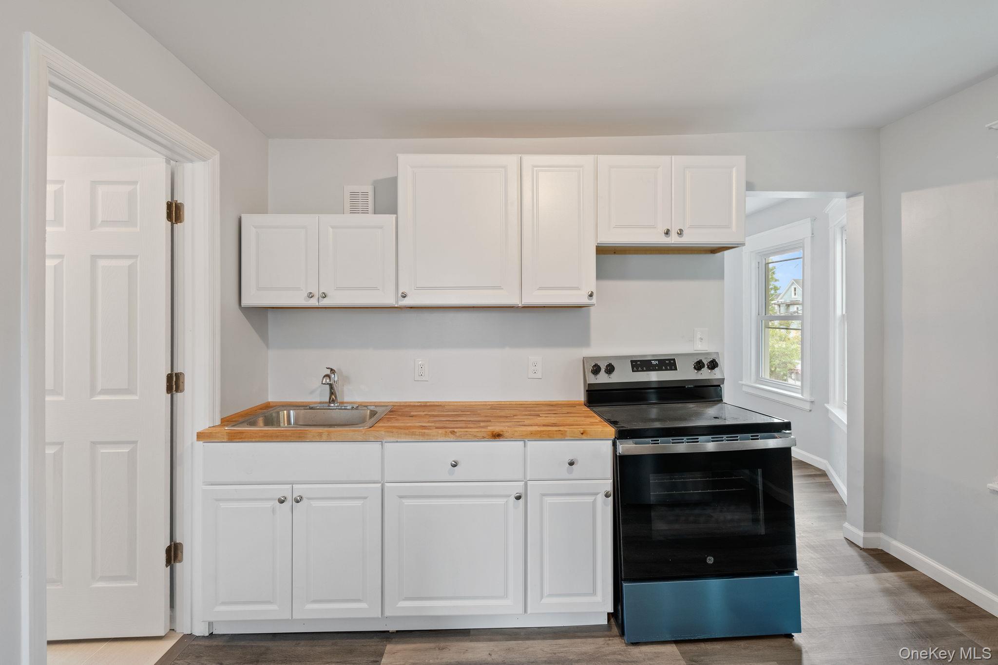 Single Family Lent Street Dutchess County, NY 12601, MLS-996464-28