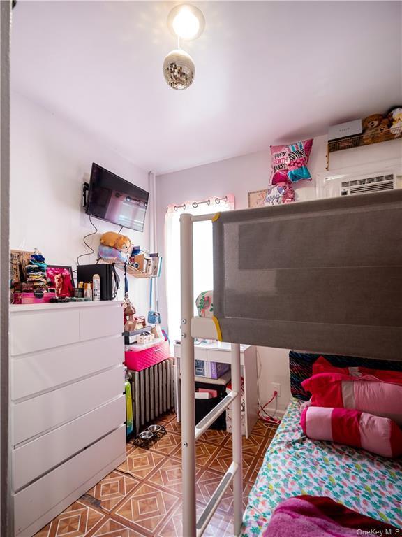 Single Family Commonwealth  Bronx, NY 10472, MLS-996477-4