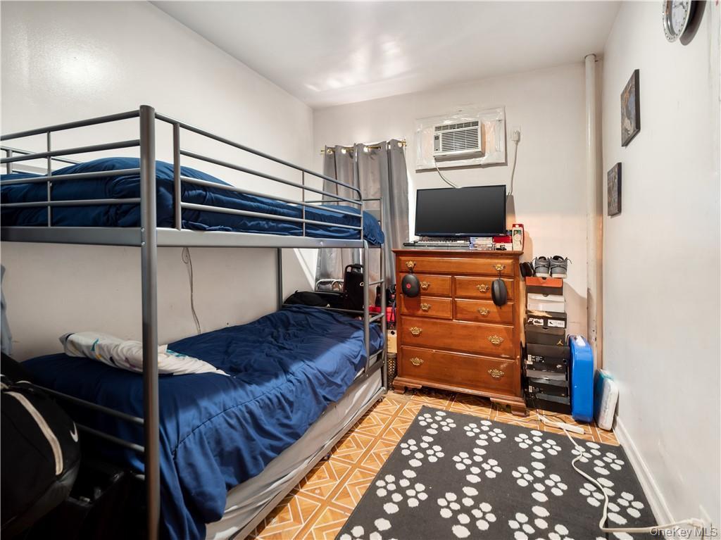 Single Family Commonwealth  Bronx, NY 10472, MLS-996477-6