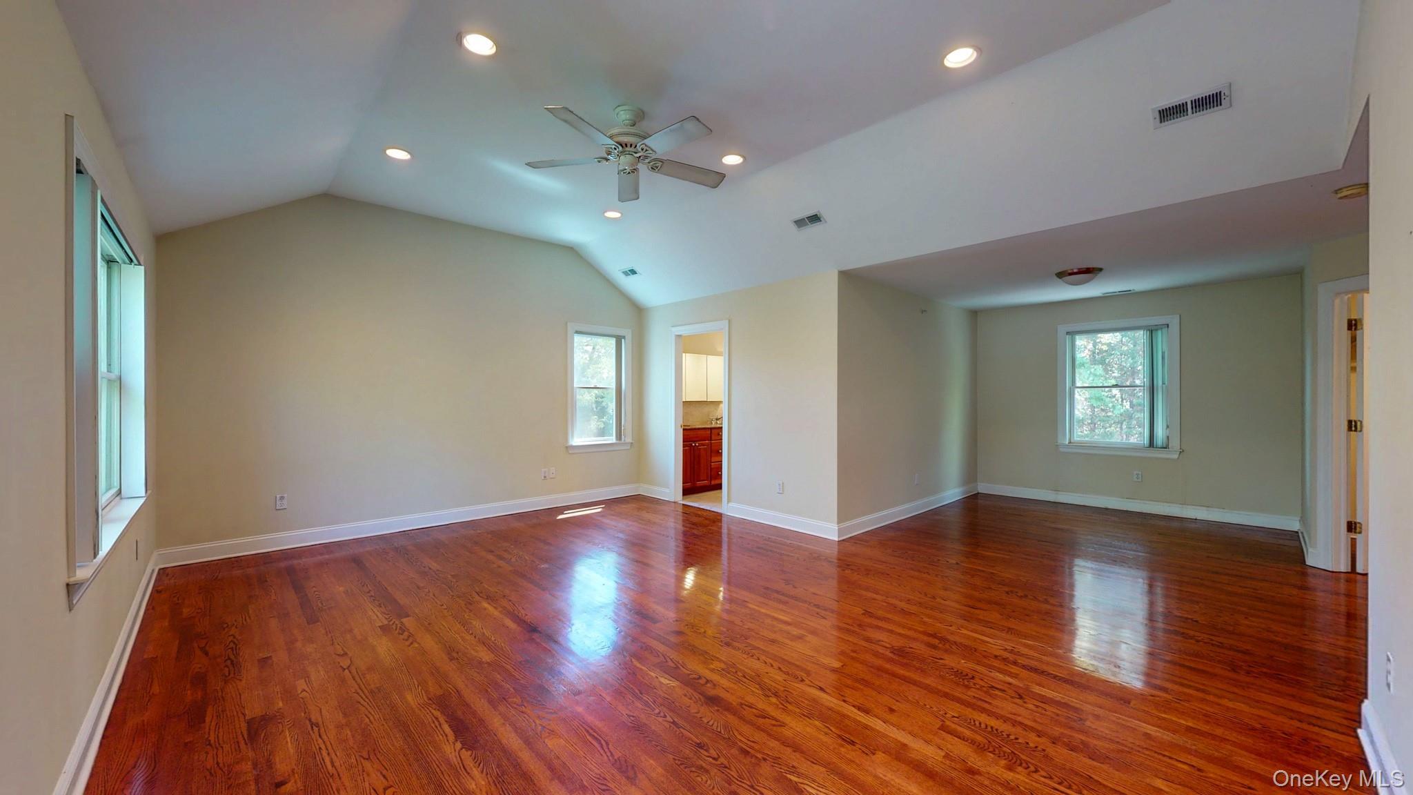 Single Family Glenwood Road Westchester County, NY 10528, MLS-996499-21