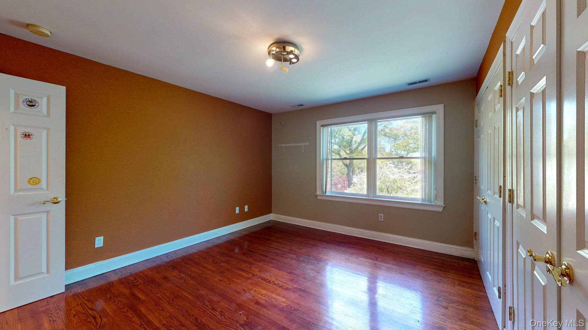 Single Family Glenwood Road Westchester County, NY 10528, MLS-996499-30