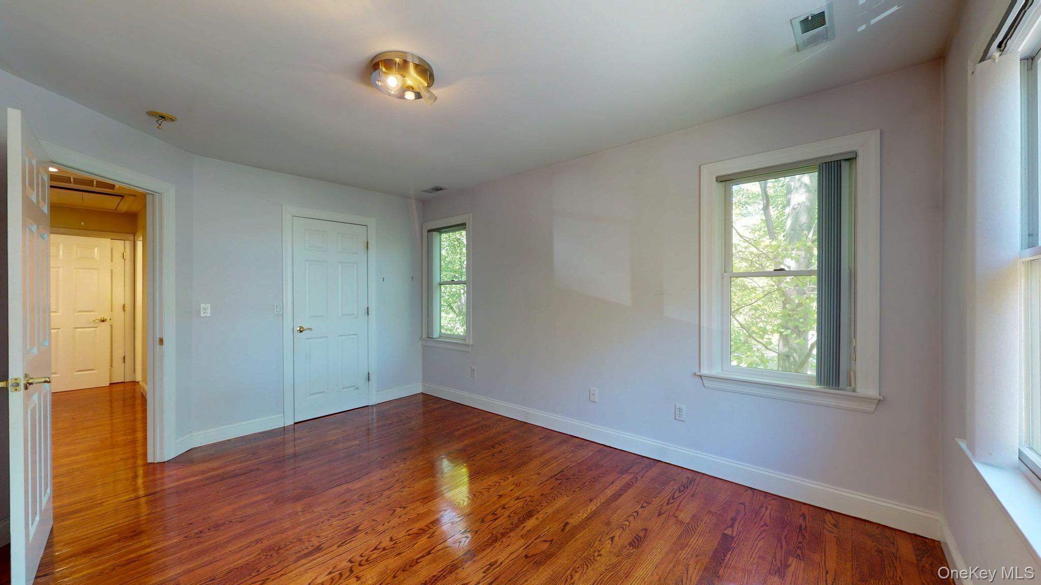 Single Family Glenwood Road Westchester County, NY 10528, MLS-996499-35