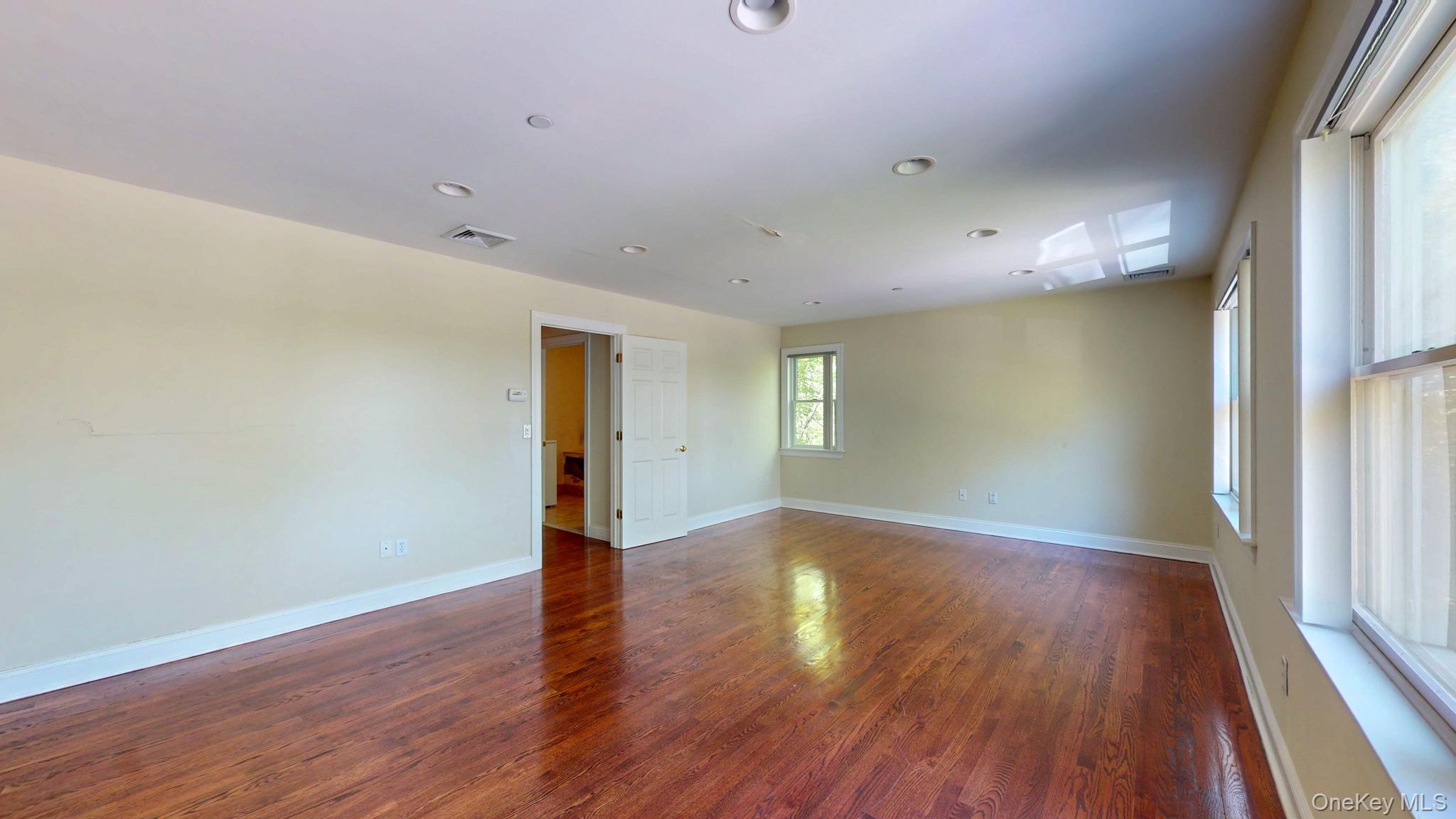 Single Family Glenwood Road Westchester County, NY 10528, MLS-996499-43
