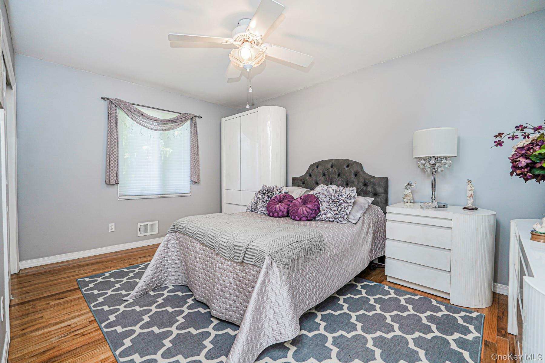 Single Family Drum  Staten Island, NY 10309, MLS-996506-15