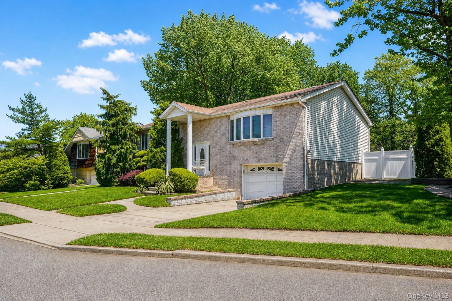 Single Family Drum  Staten Island, NY 10309, MLS-996506-2