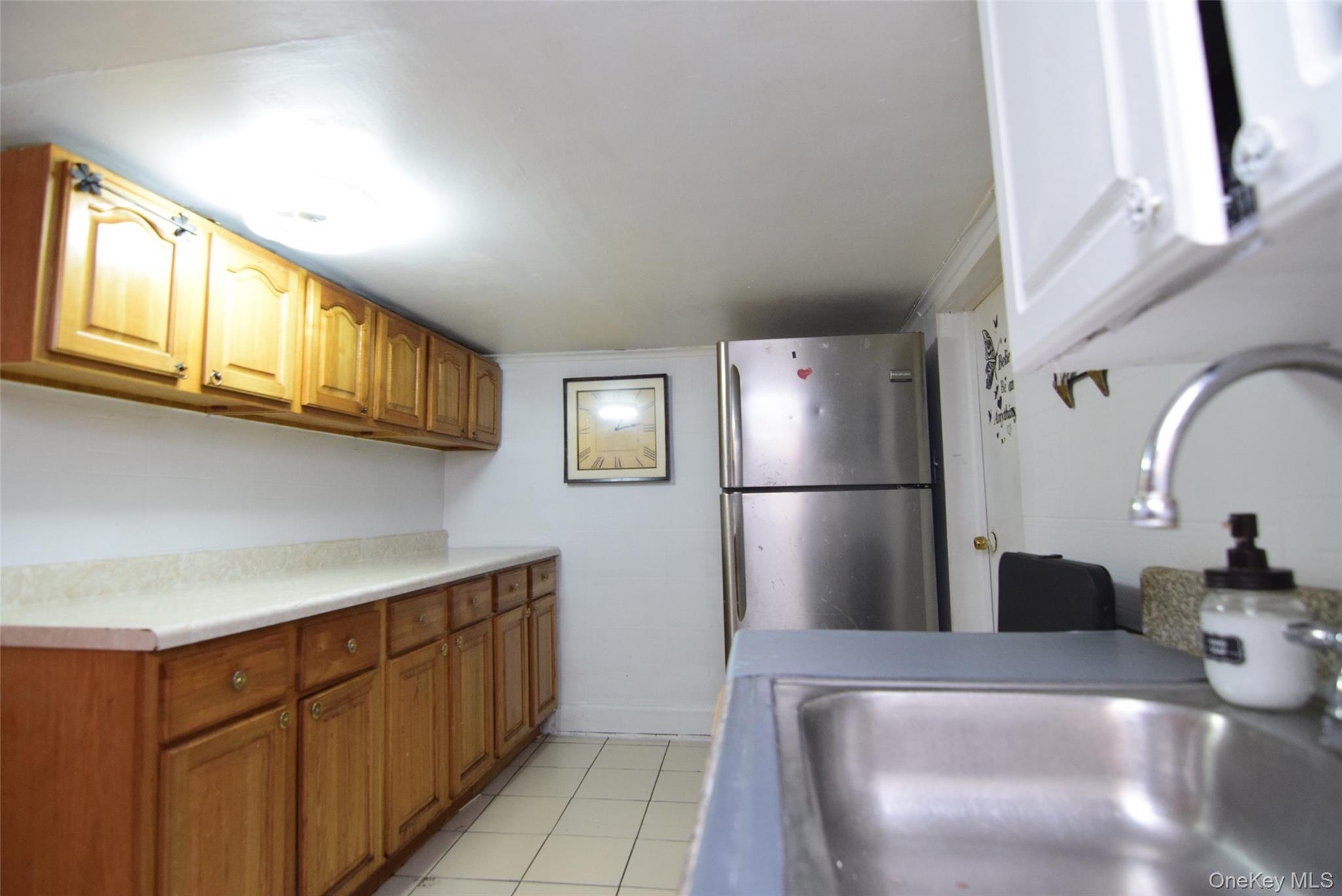 Single Family Edson Bronx, NY 10466, MLS-996537-22