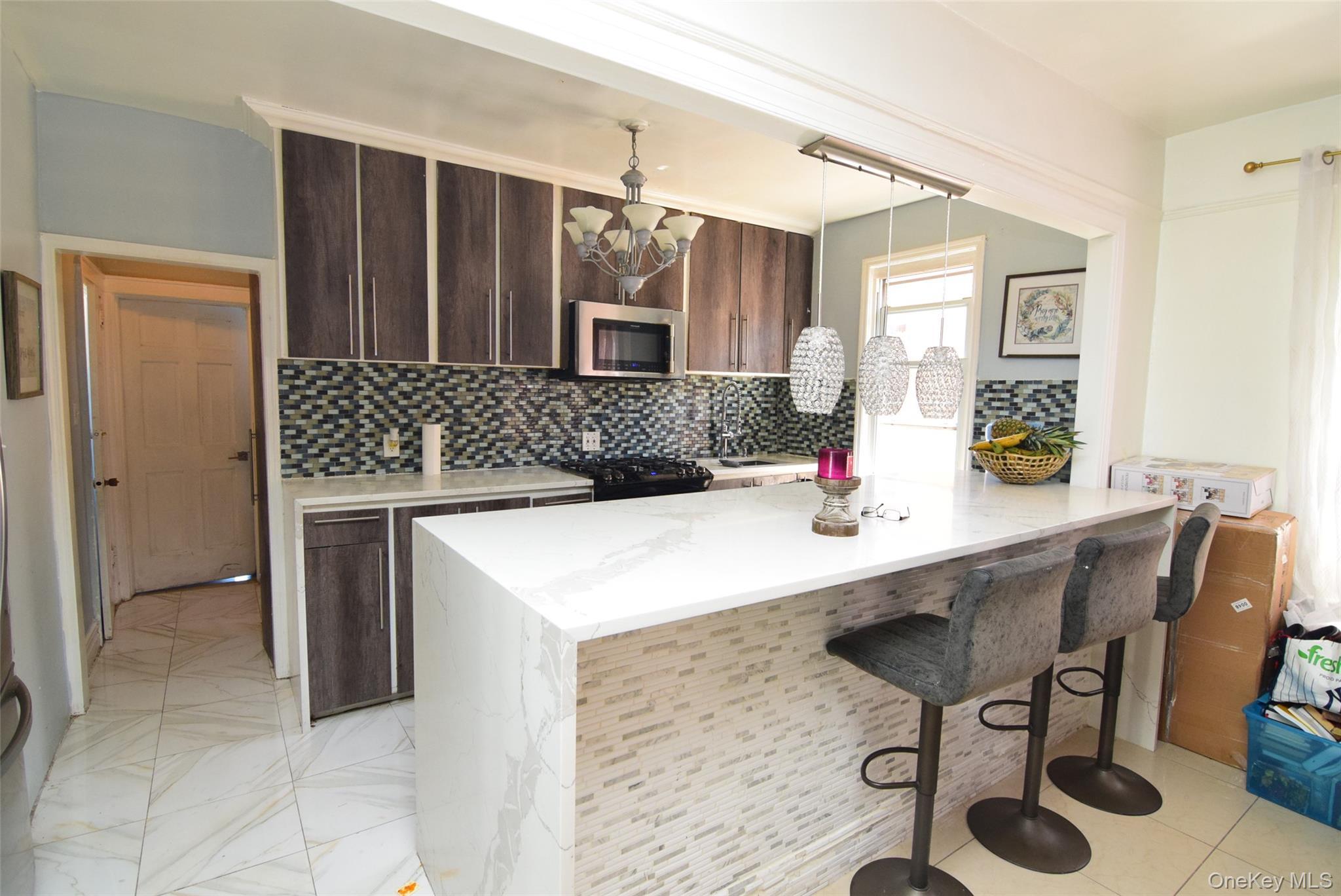 Single Family Edson Bronx, NY 10466, MLS-996537-27