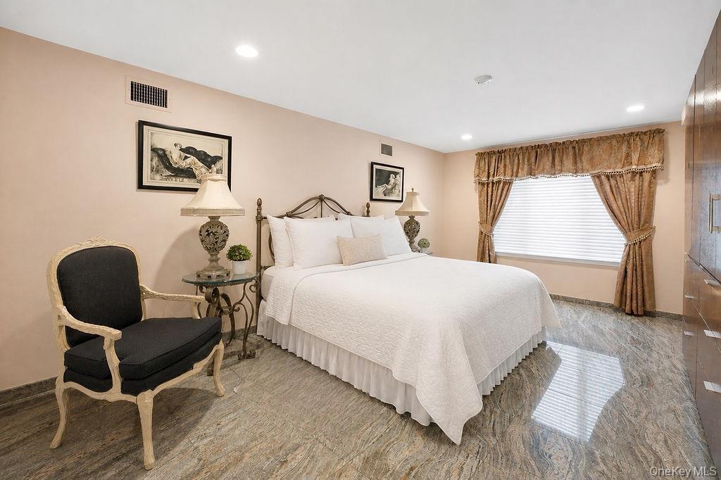 Single Family 92nd Street  Queens, NY 11414, MLS-996543-20