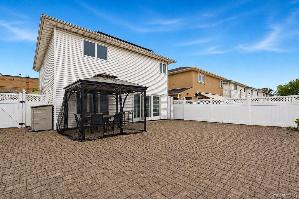 Single Family 92nd Street  Queens, NY 11414, MLS-996543-36