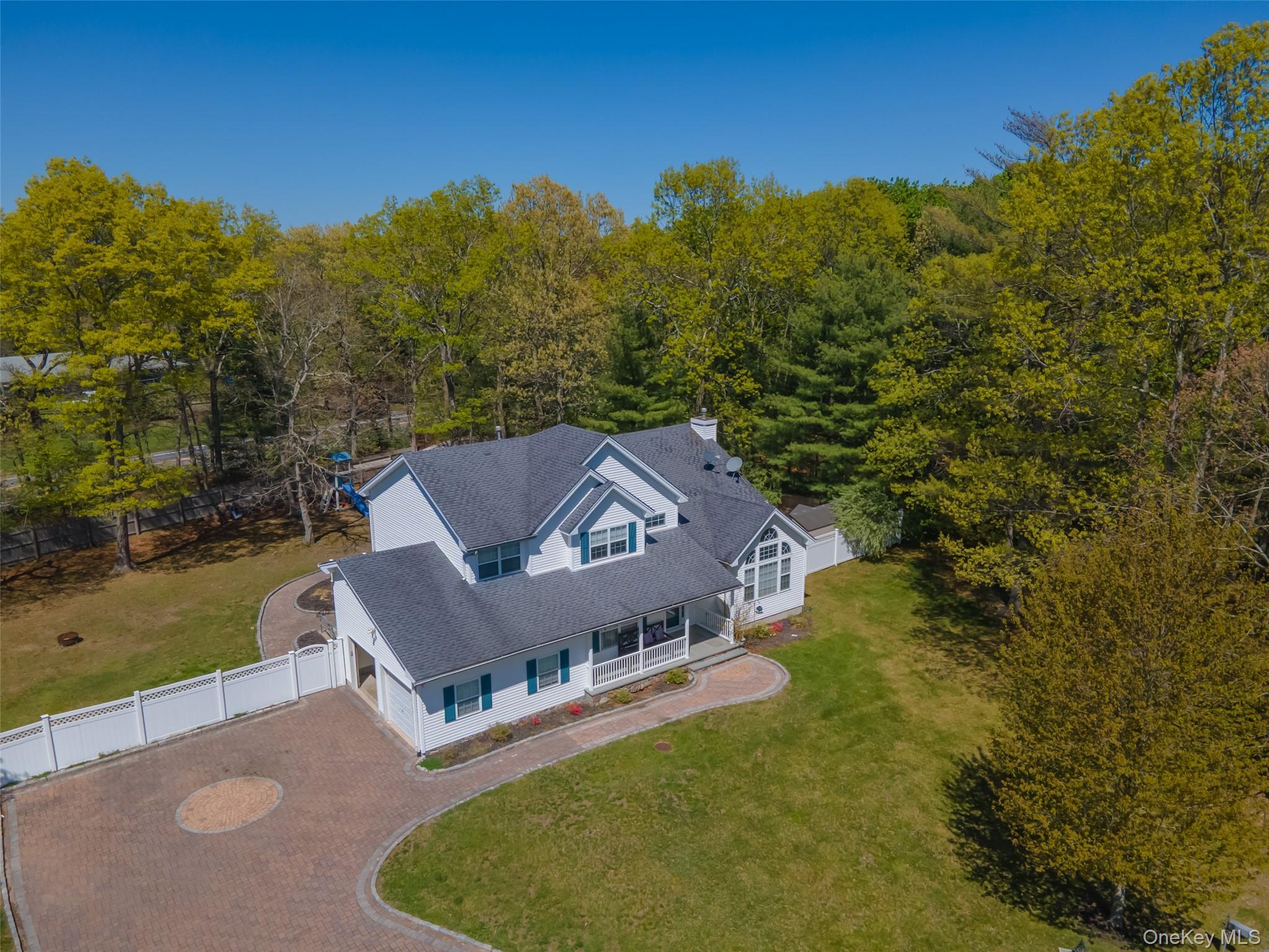 Single Family Sander Court  Suffolk County, NY 11953, MLS-996574-43
