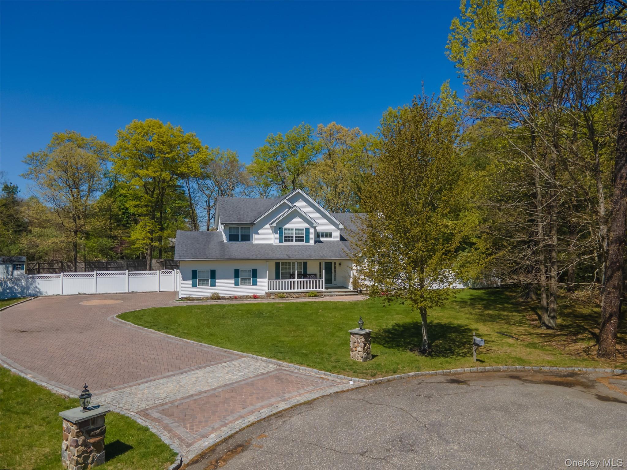 Single Family Sander Court  Suffolk County, NY 11953, MLS-996574-45