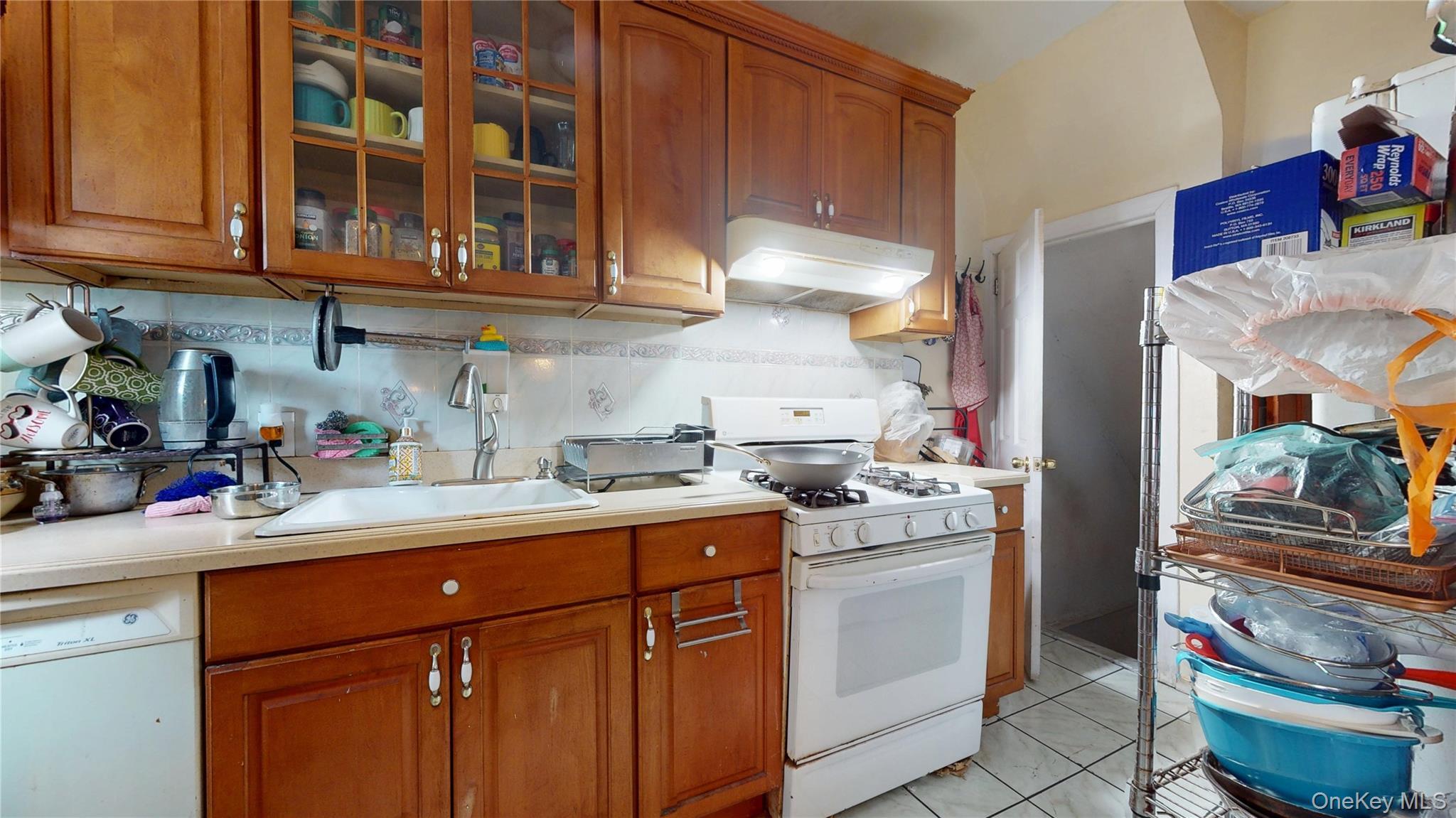 Single Family Avenue M Brooklyn, NY 11234, MLS-996588-25