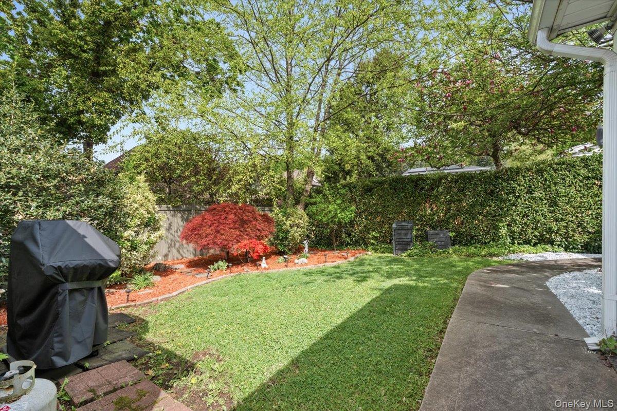 Single Family Devon  Staten Island, NY 10301, MLS-996615-12