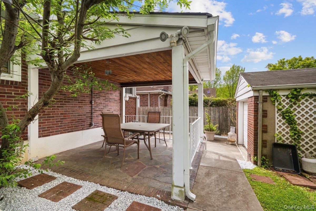 Single Family Devon  Staten Island, NY 10301, MLS-996615-13