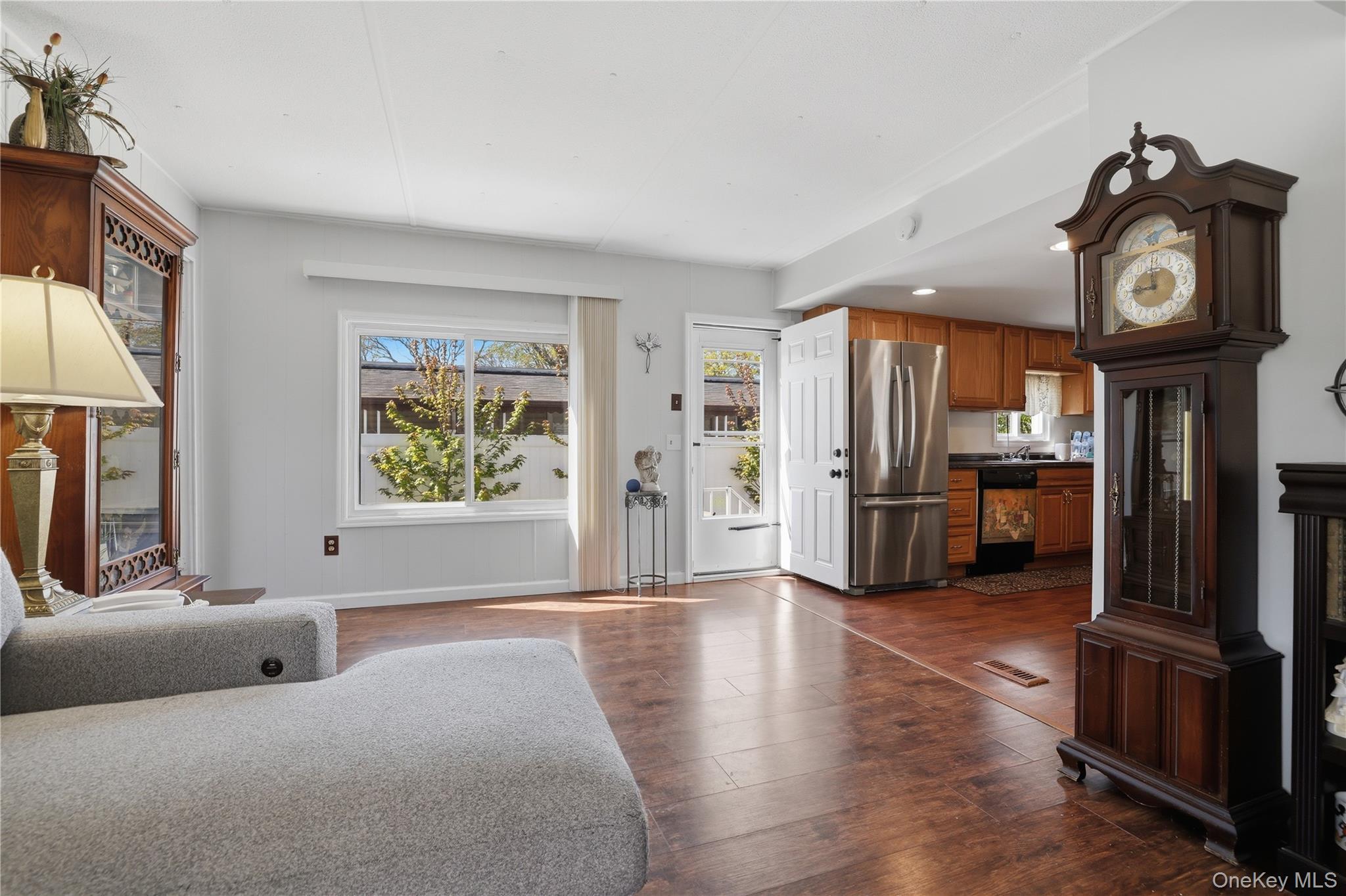 Single Family Sunflower  Suffolk County, NY 11716, MLS-996666-5