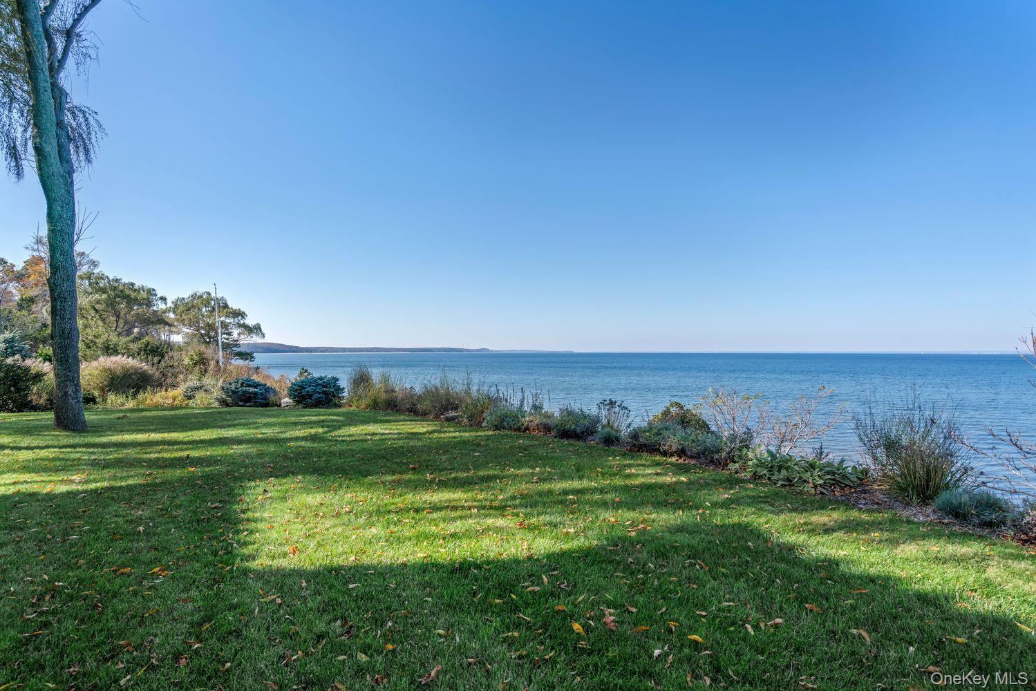 Single Family Richard Path  Suffolk County, NY 11780, MLS-996747-44