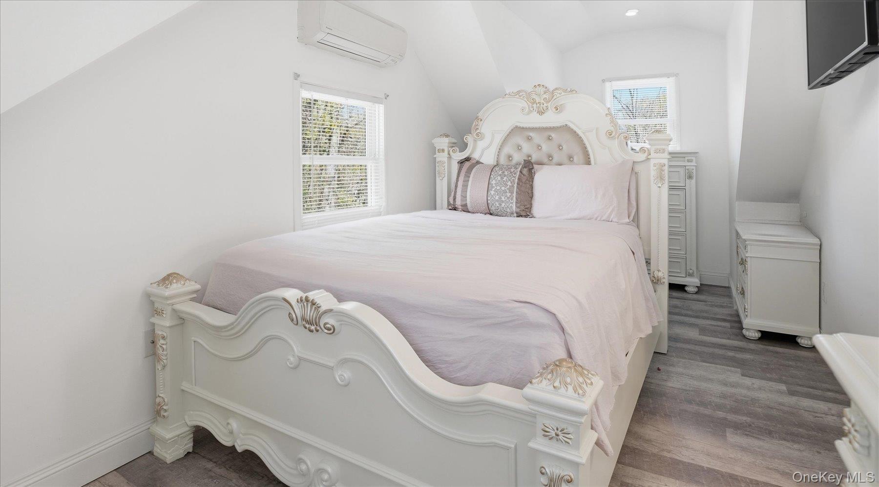 Single Family Washington Drive  Suffolk County, NY 11951, MLS-996753-21