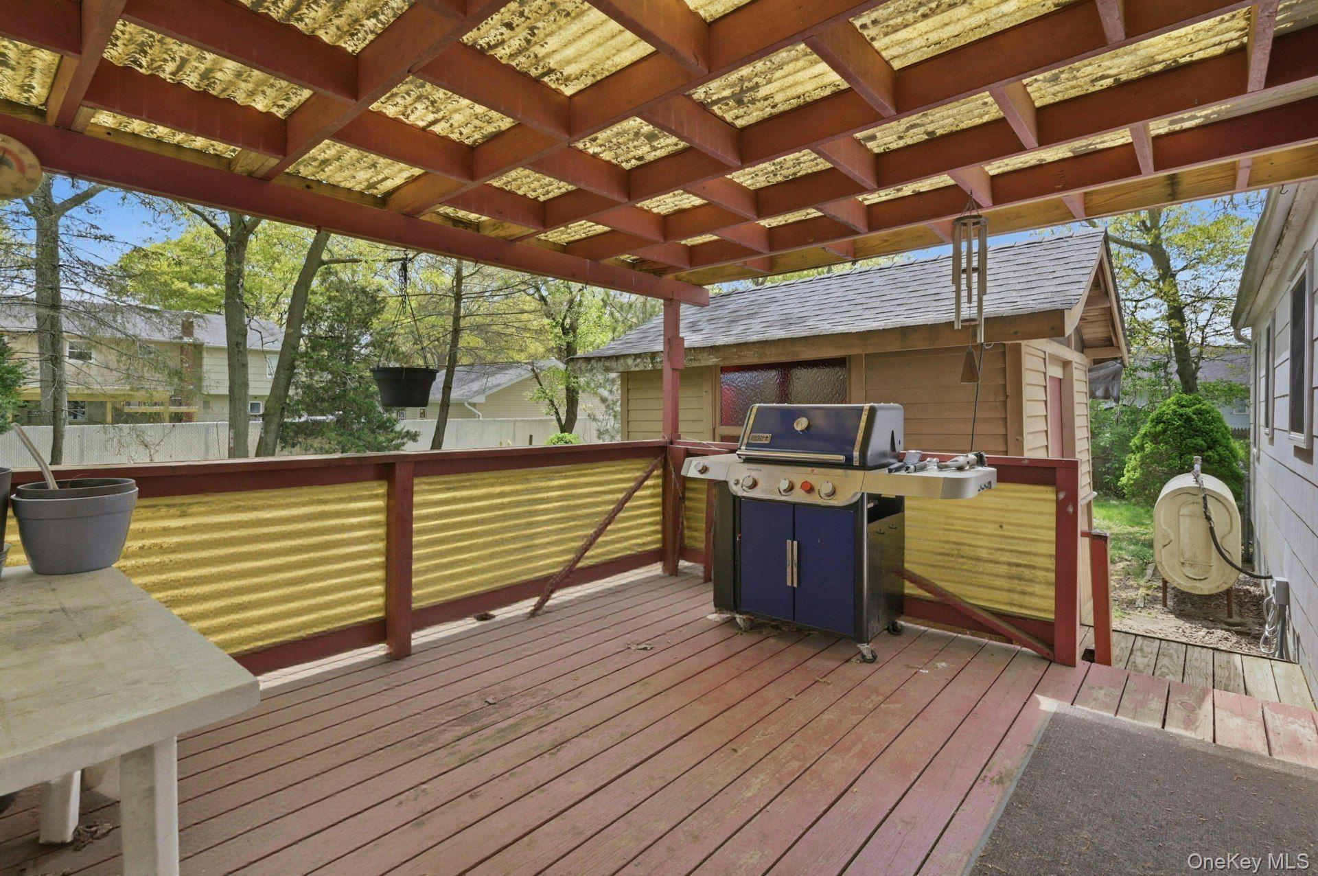 Single Family Avenue B Suffolk County, NY 11741, MLS-996770-27