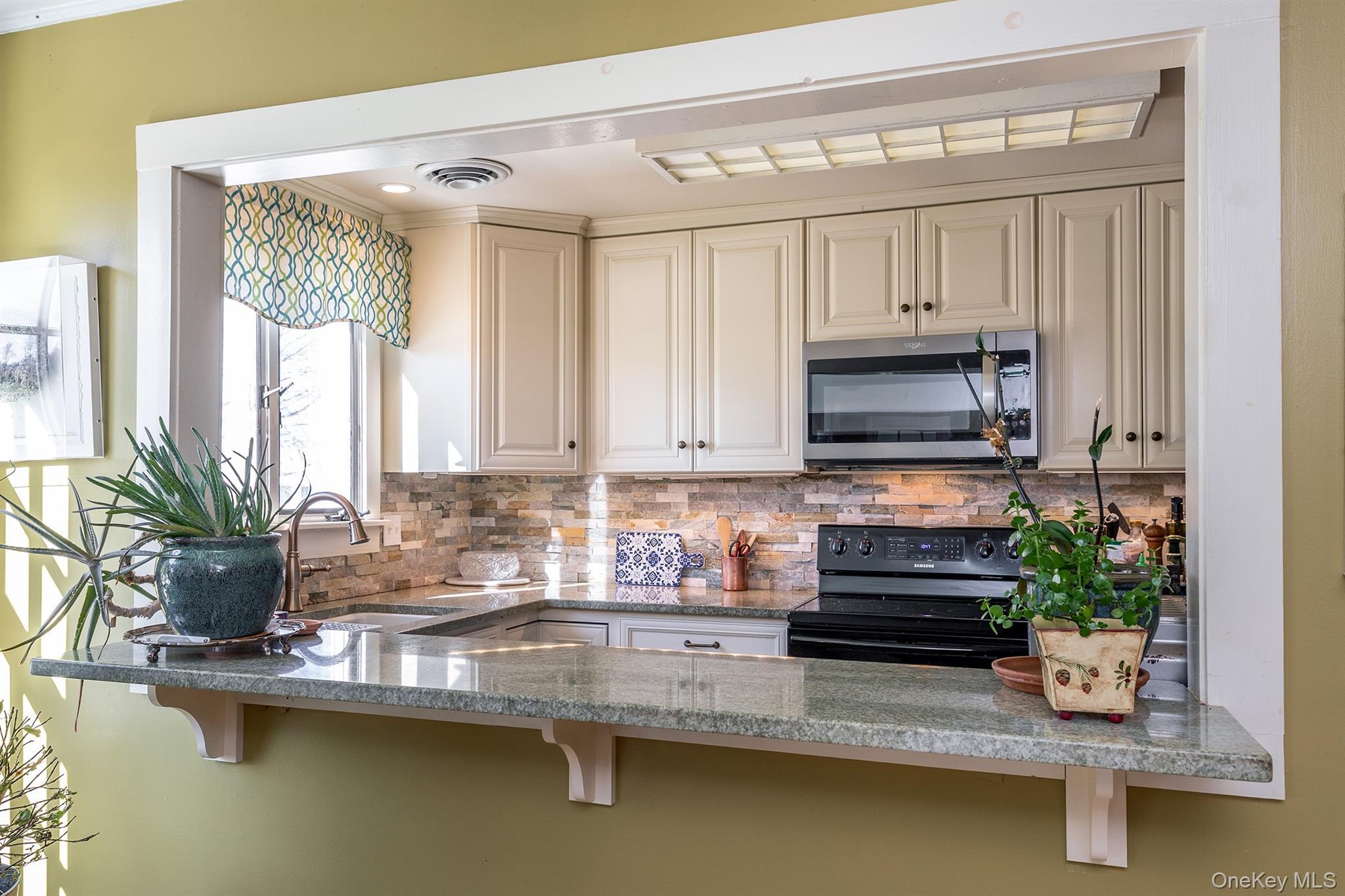 Single Family Route 44 Dutchess County, NY 12545, MLS-996782-33