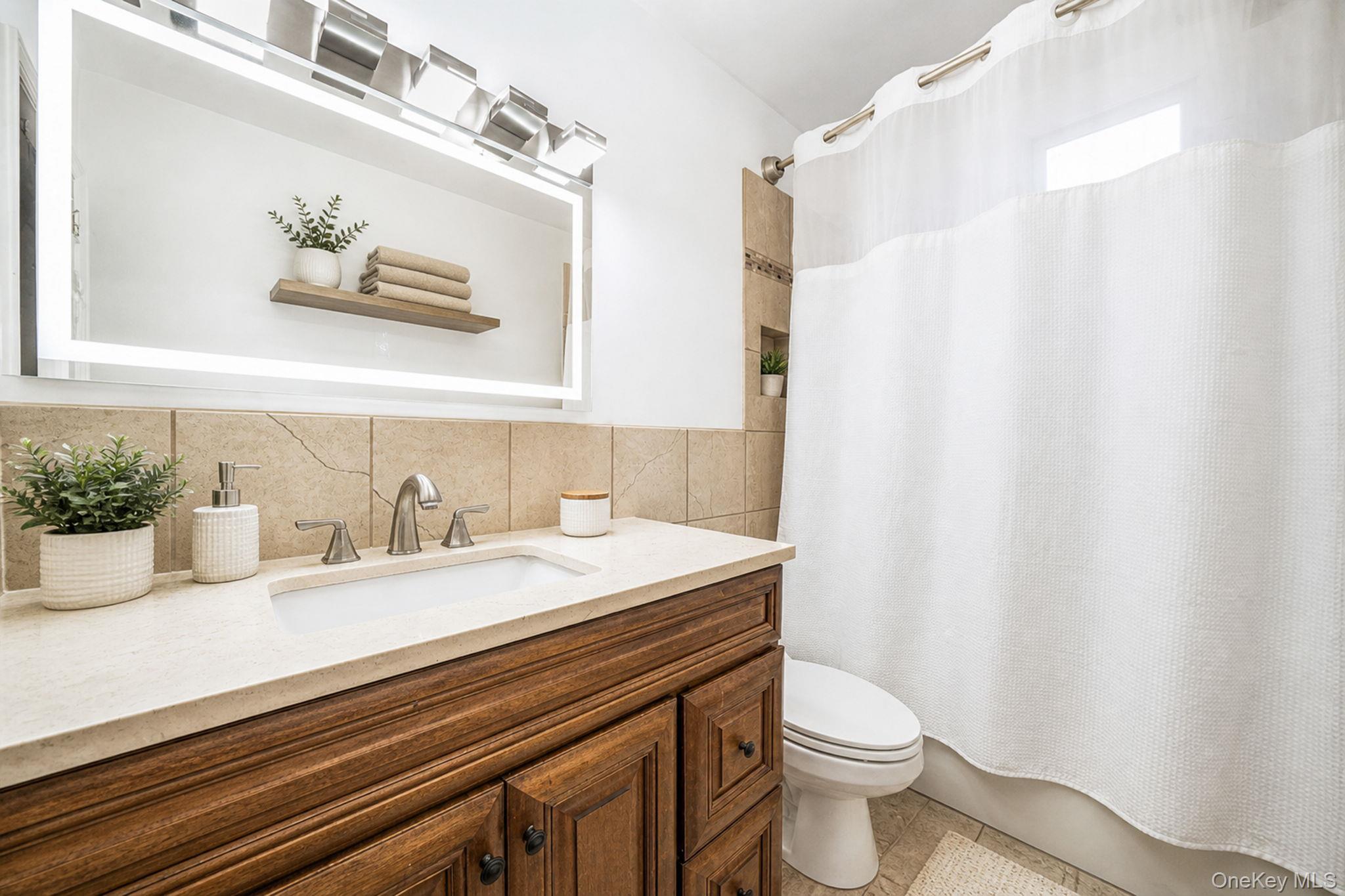Single Family 69th Queens, NY 11385, MLS-996788-16