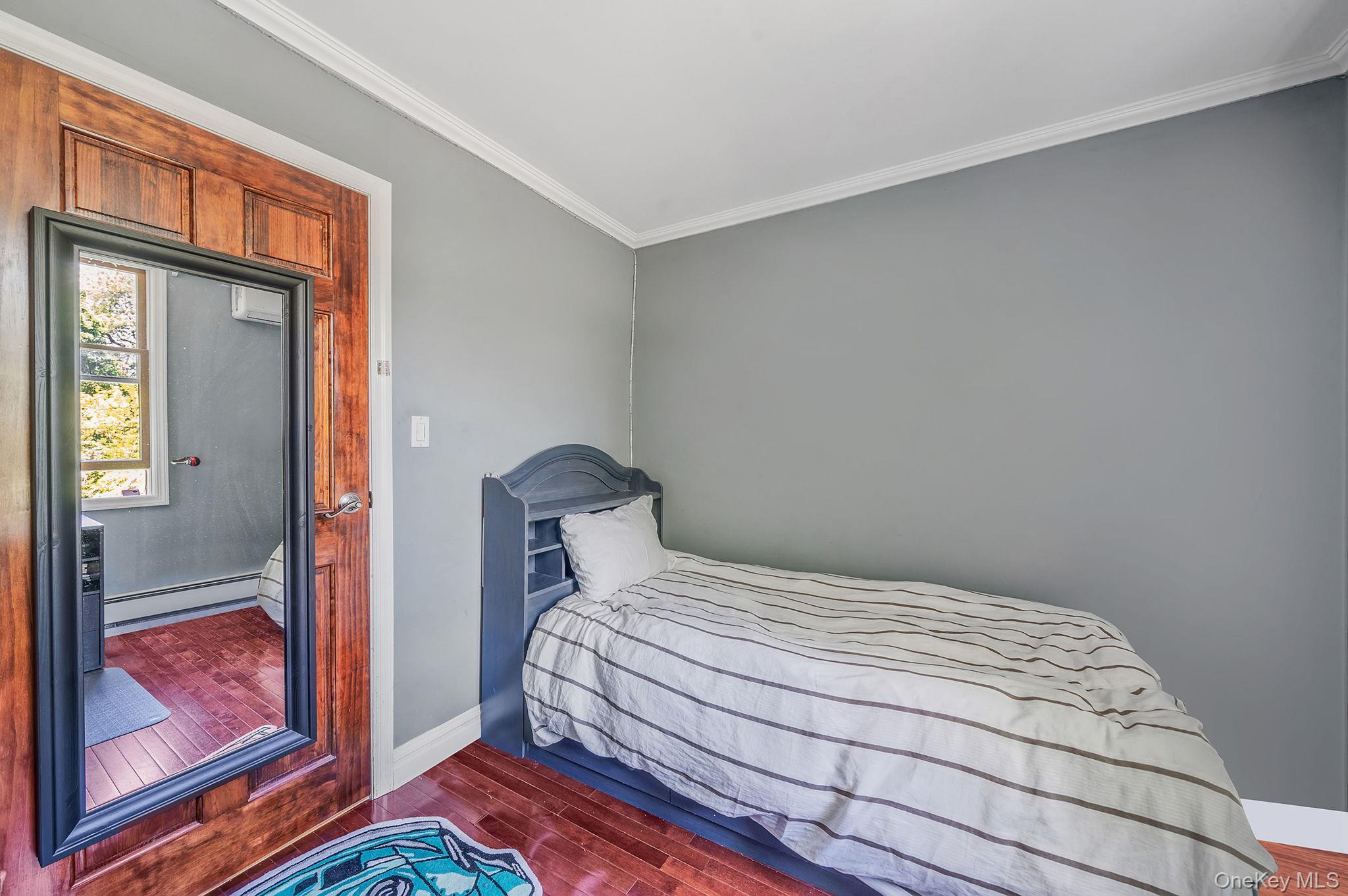 Single Family 69th Queens, NY 11385, MLS-996788-17