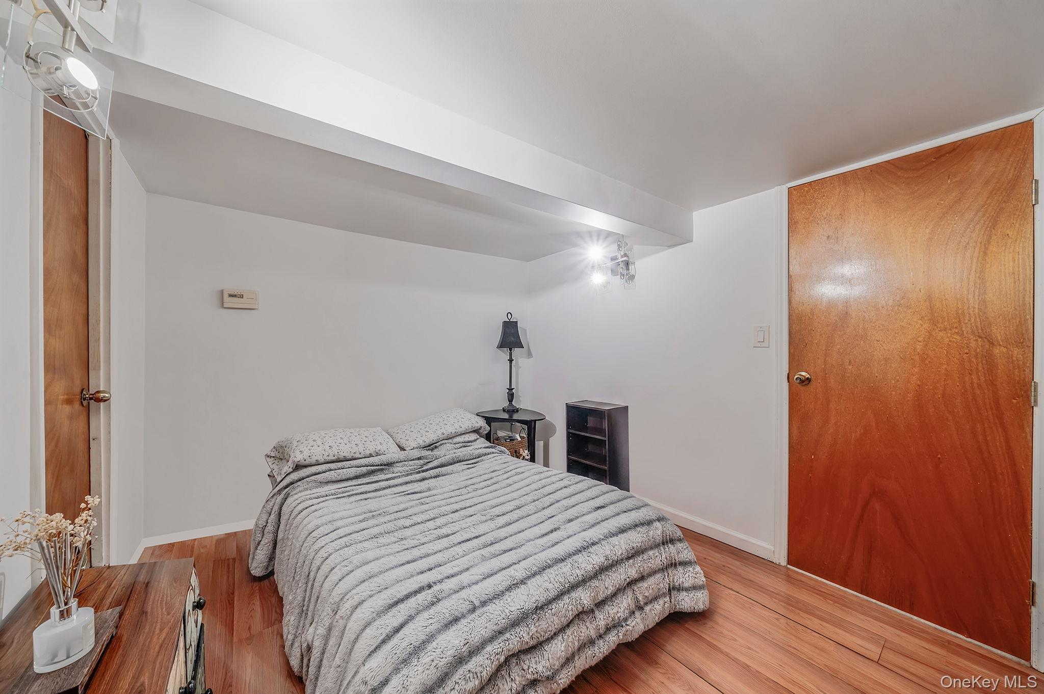 Single Family 69th Queens, NY 11385, MLS-996788-24