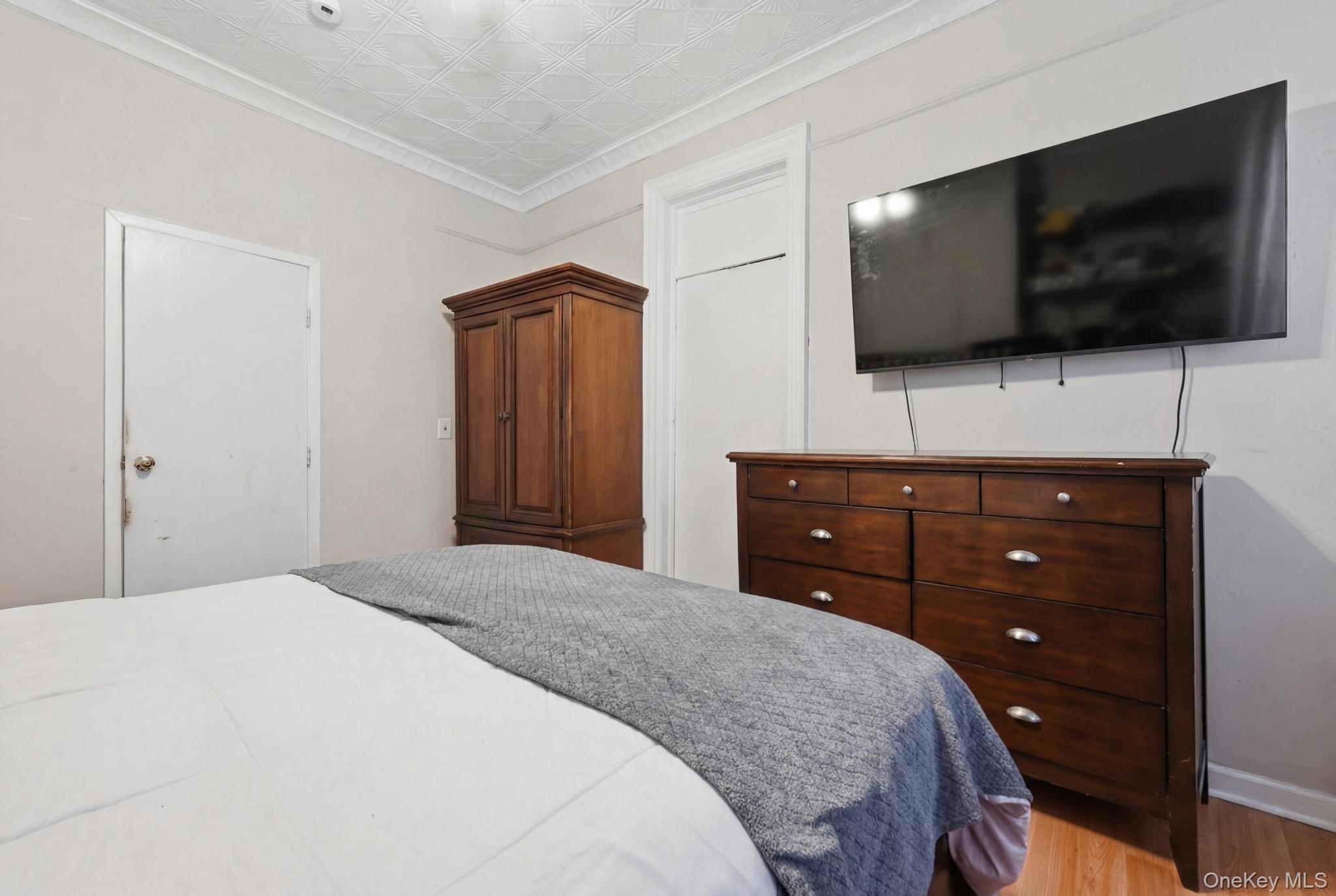 Single Family Glenmore  Brooklyn, NY 11208, MLS-996806-17