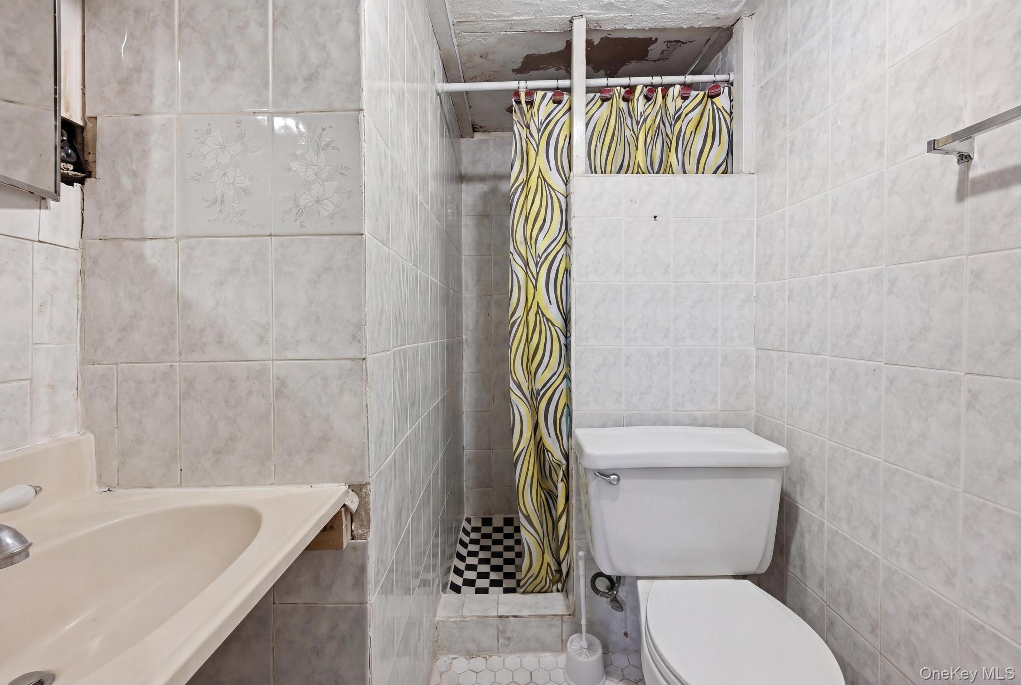 Single Family Glenmore  Brooklyn, NY 11208, MLS-996806-33